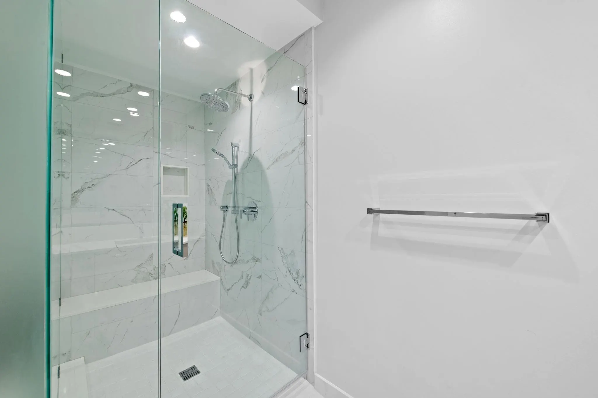 100 E LAS OLAS Boulevard #2404