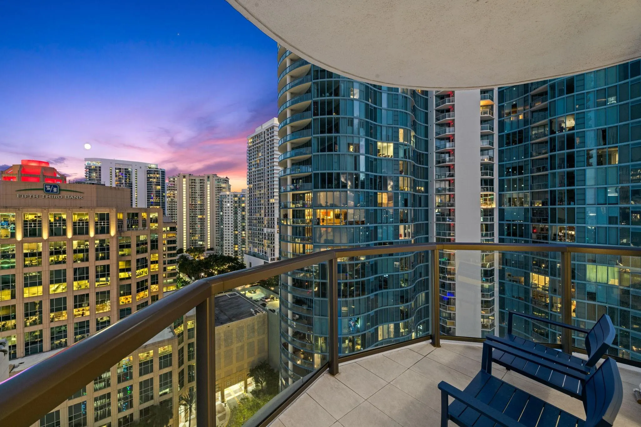 100 E LAS OLAS Boulevard #2404