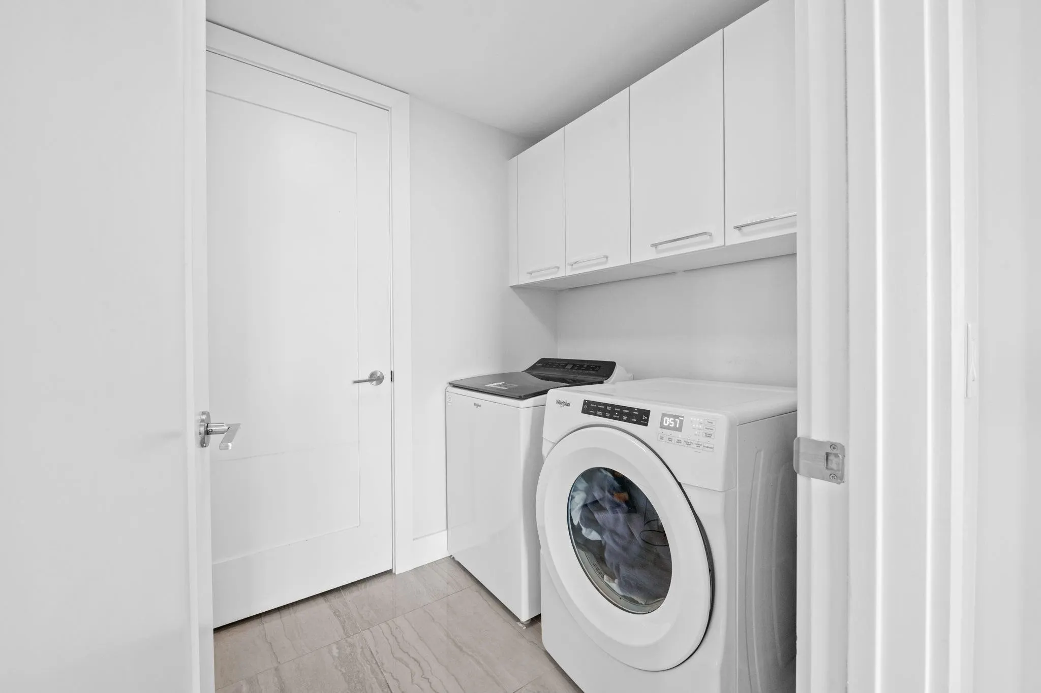 100 E LAS OLAS Boulevard #2404