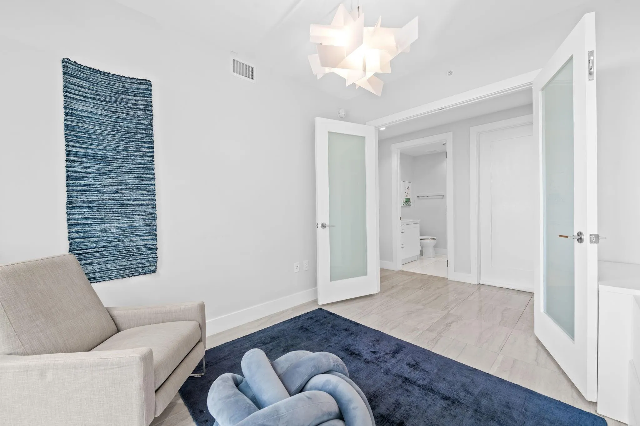 100 E LAS OLAS Boulevard #2404