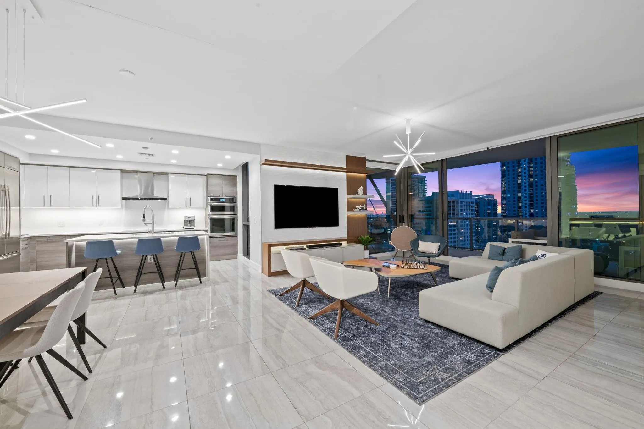100 E LAS OLAS Boulevard #2404