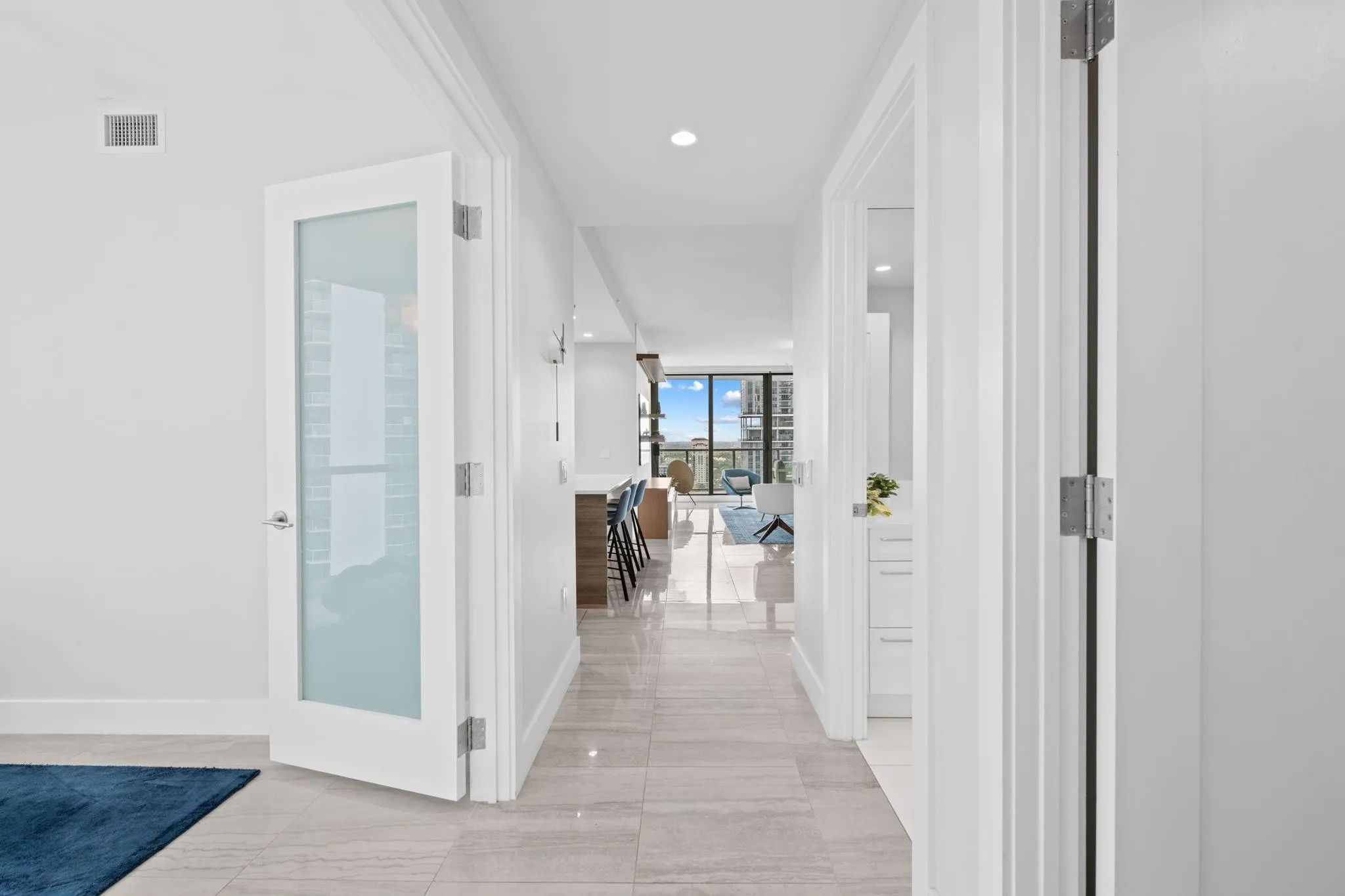 100 E LAS OLAS Boulevard #2404