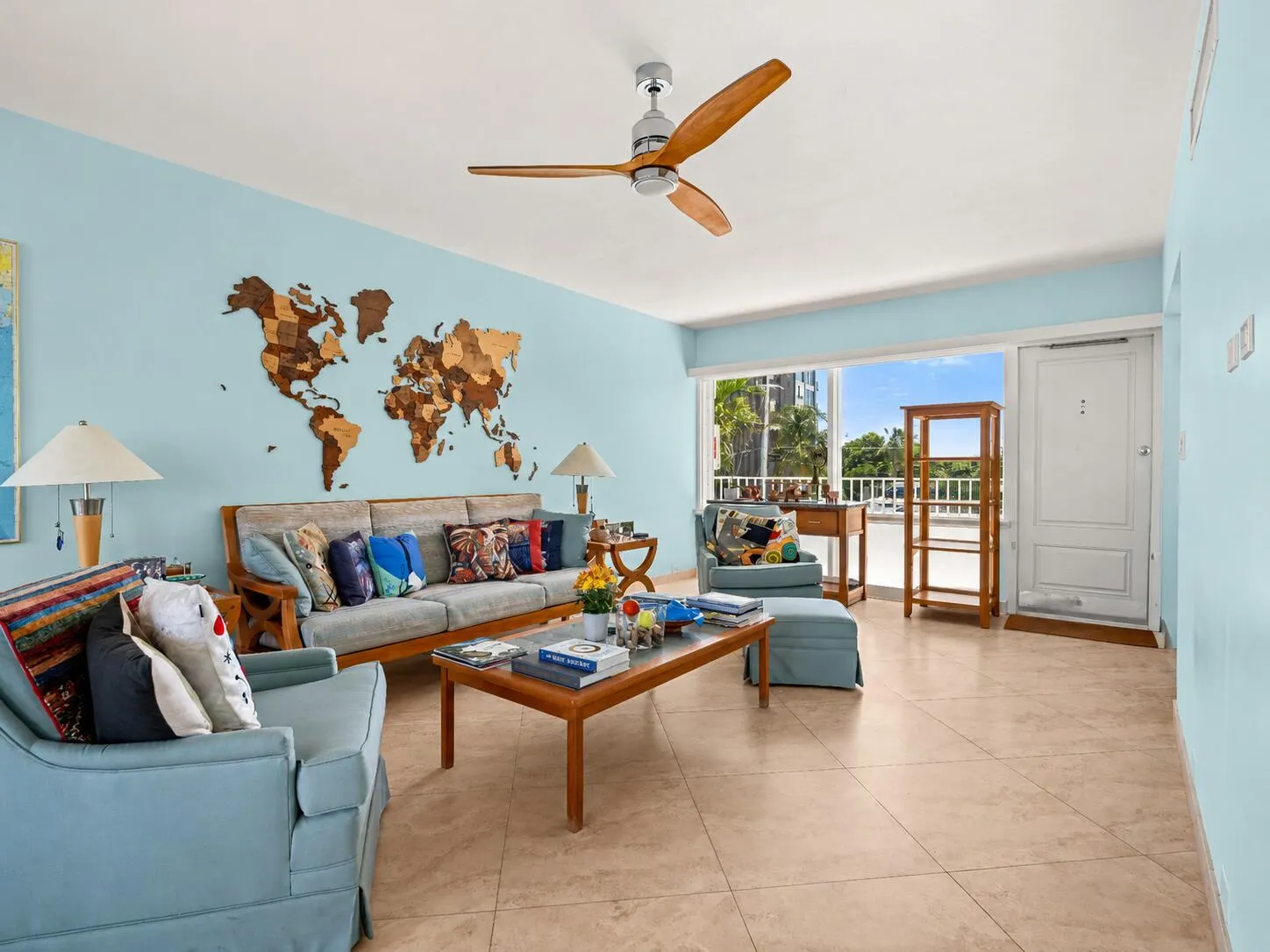 3037 Harbor Drive #18