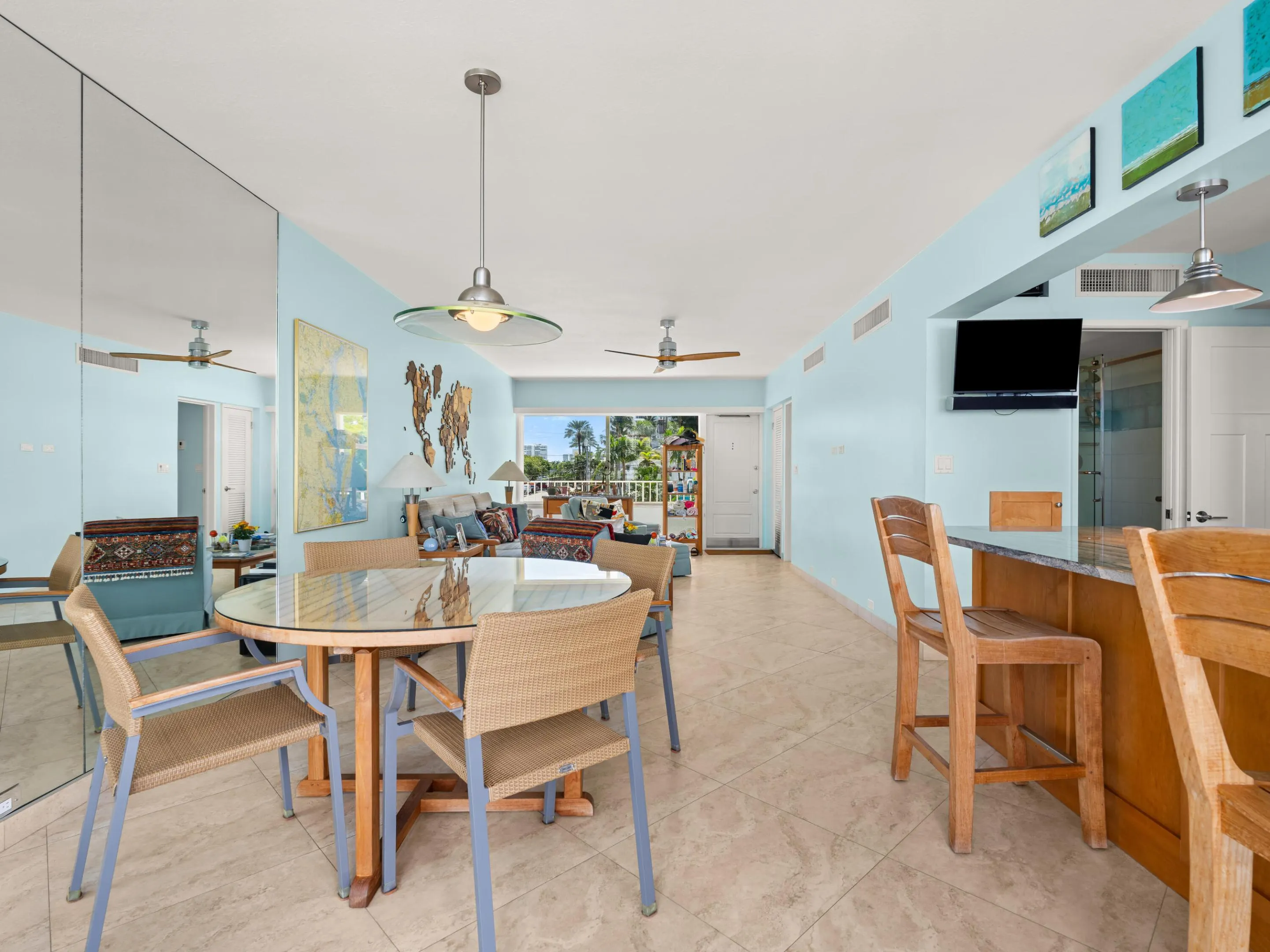3037 Harbor Drive #18
