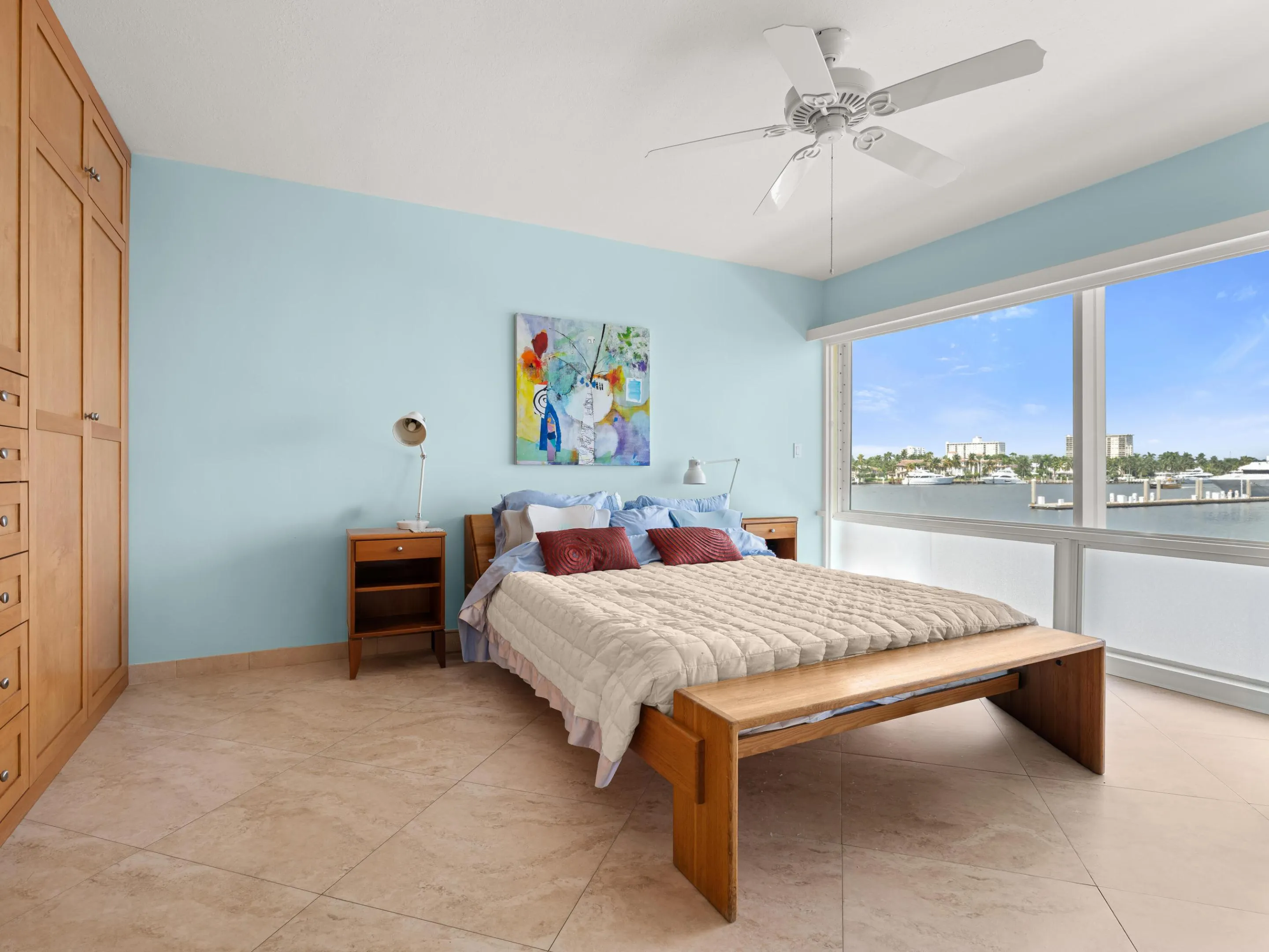 3037 Harbor Drive #18