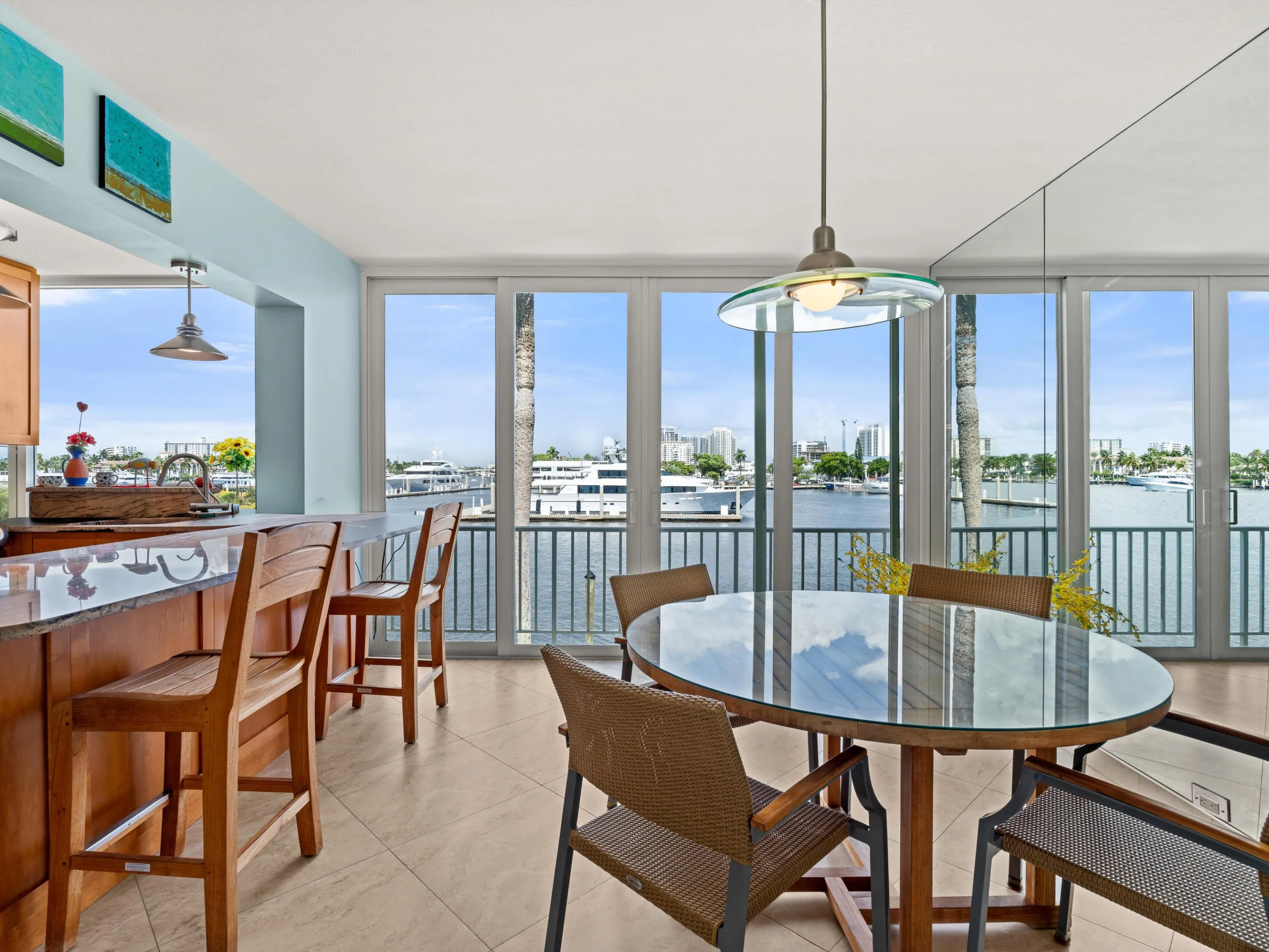 3037 Harbor Drive #18
