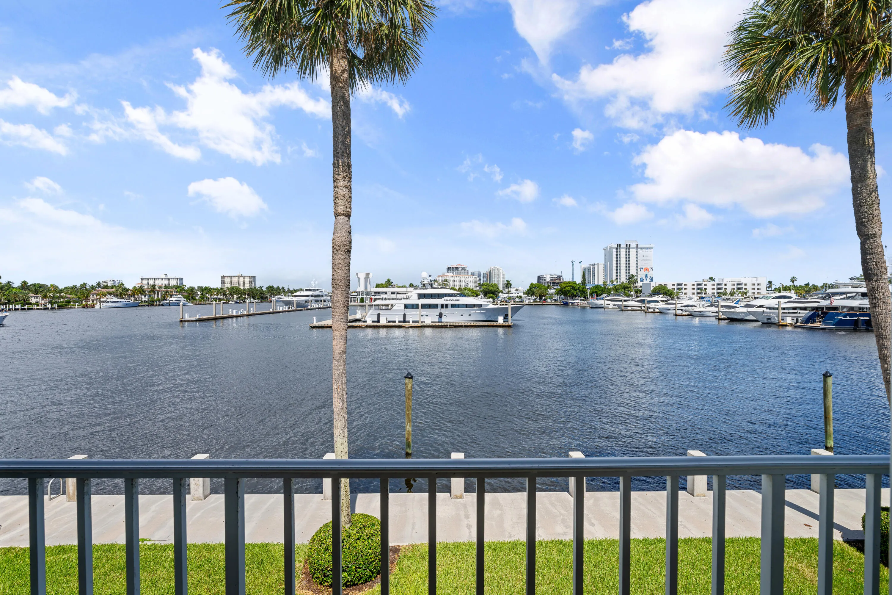 3037 Harbor Drive #18
