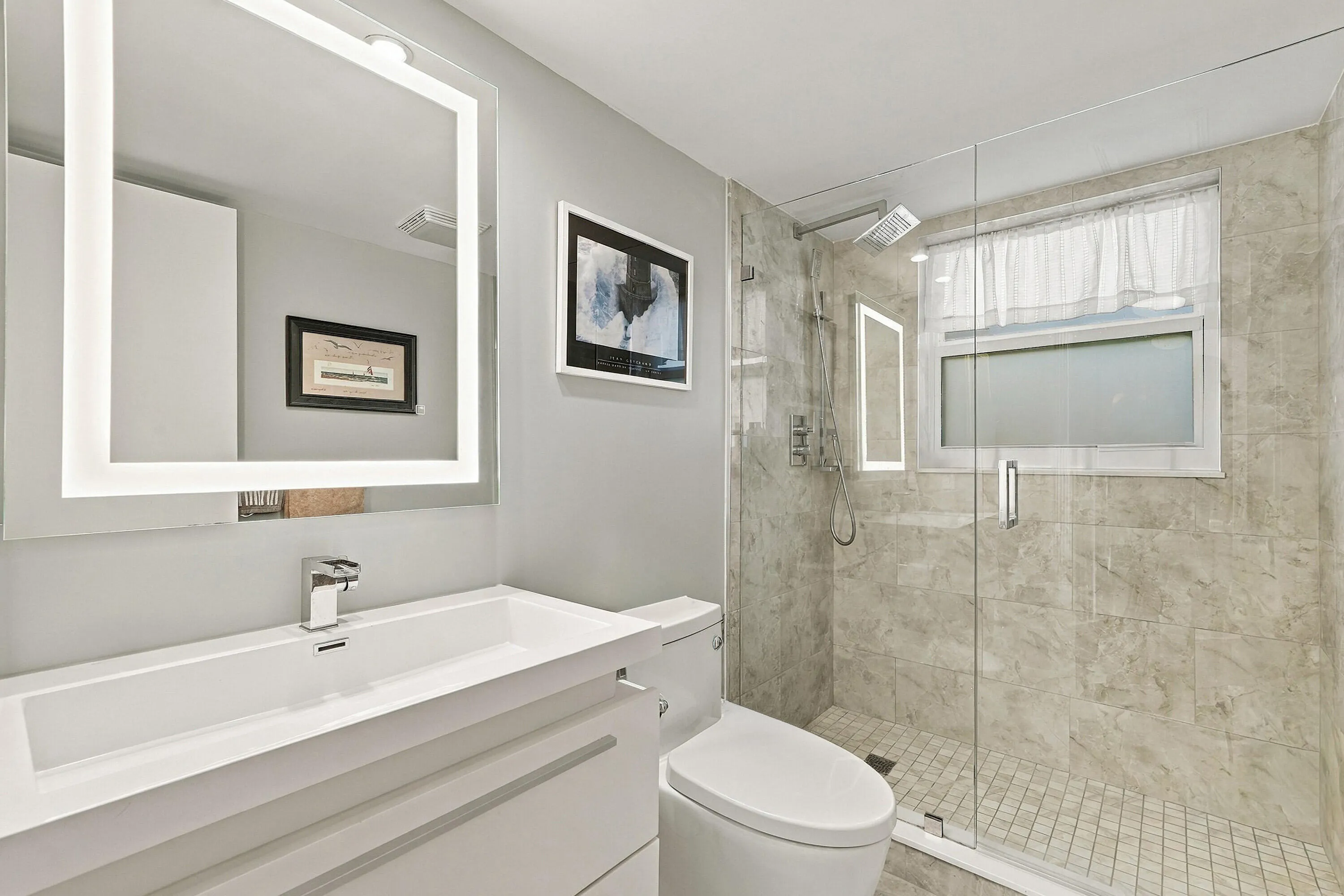 3980 Oaks Clubhouse Drive #212