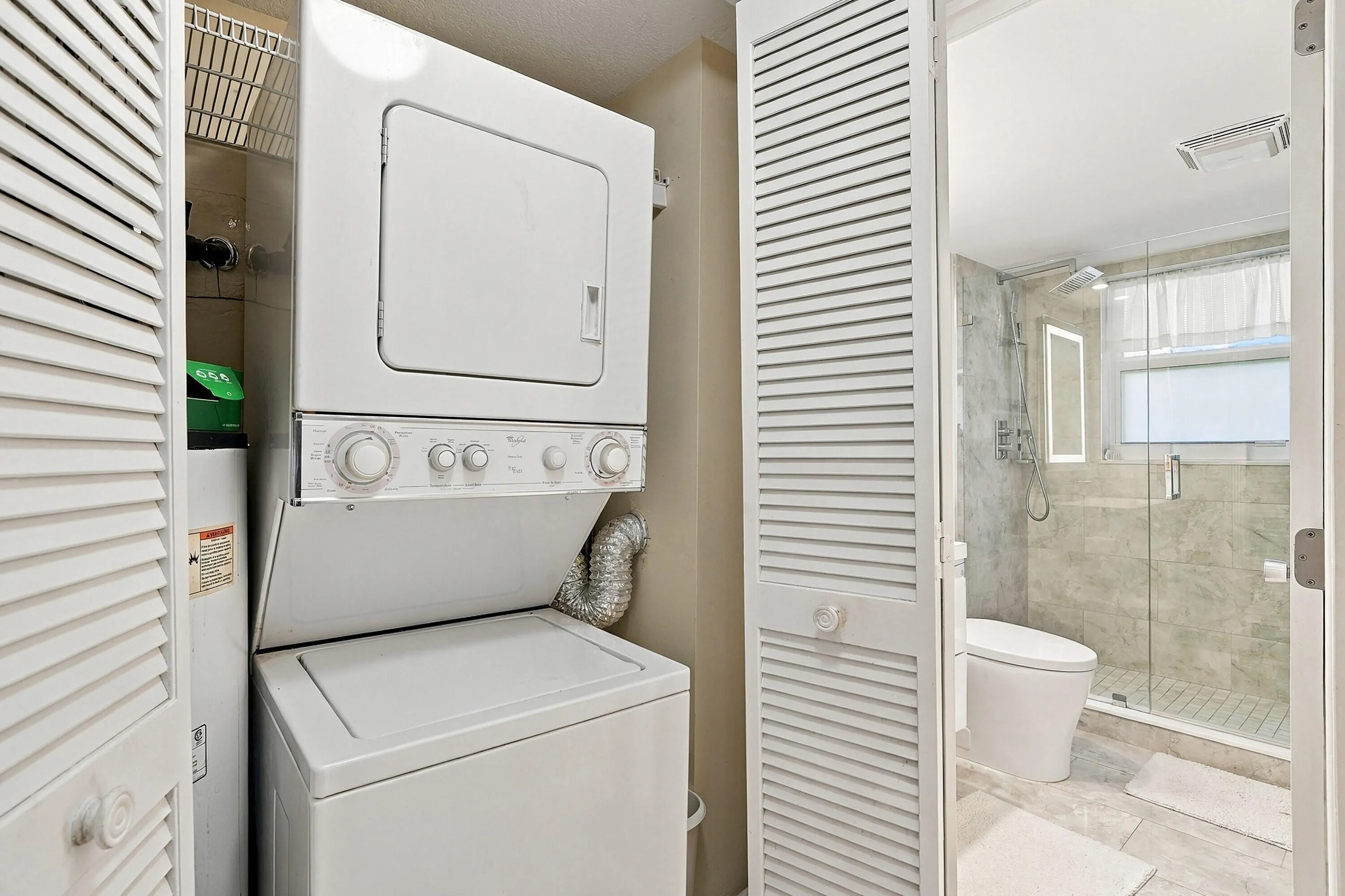 3980 Oaks Clubhouse Drive #212
