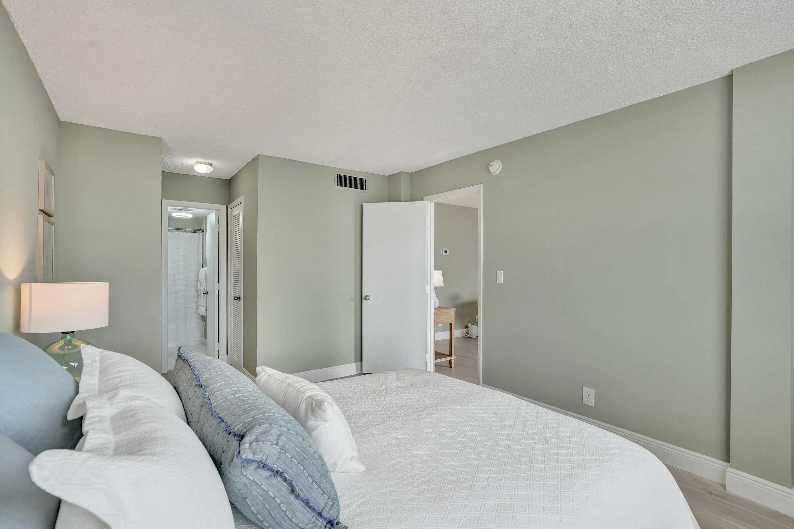 1009 N OCEAN Boulevard #507