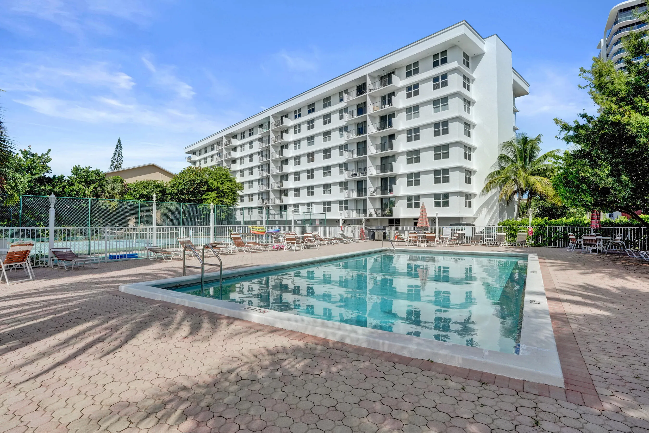 1009 N OCEAN Boulevard #507
