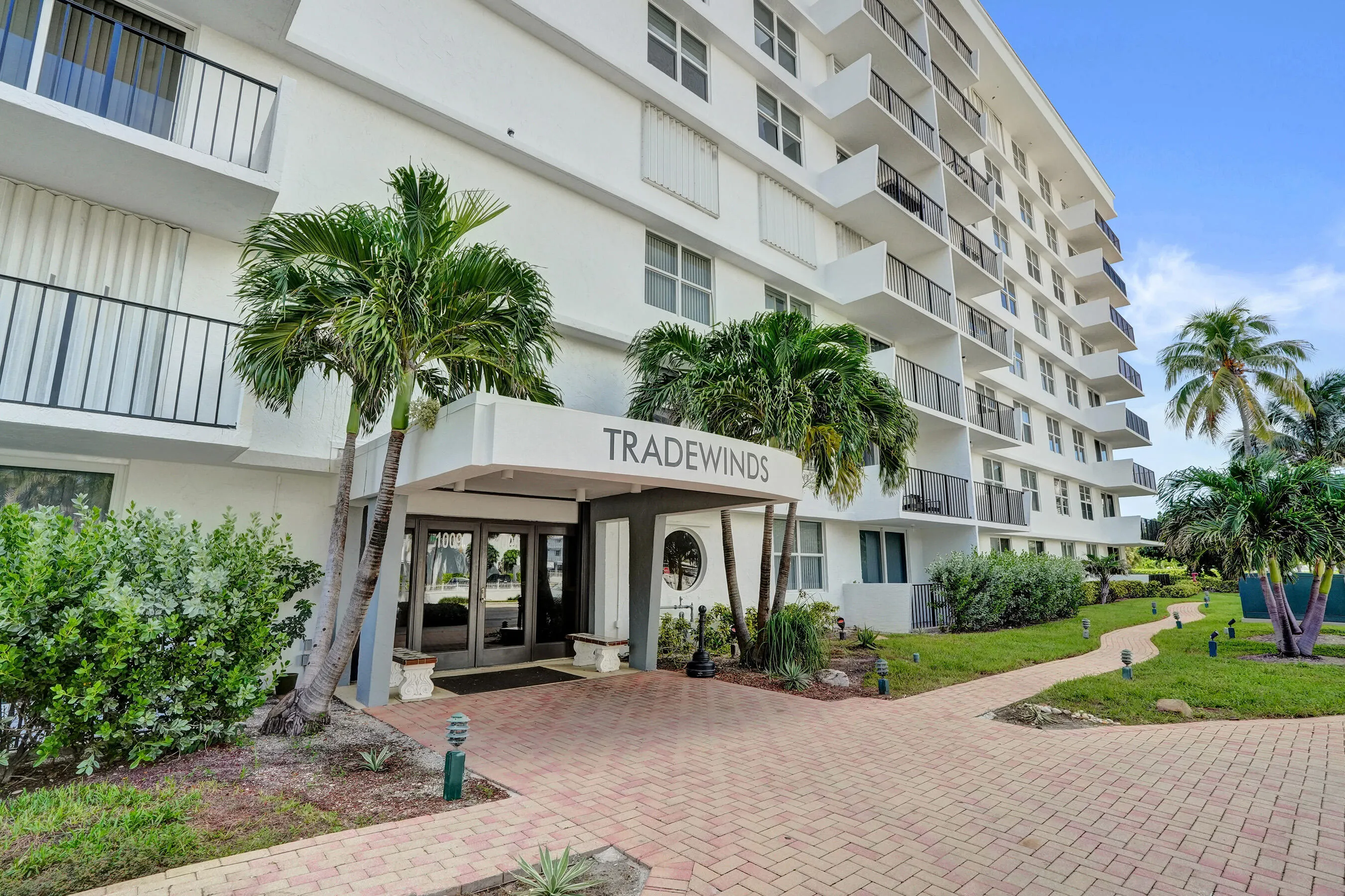 1009 N OCEAN Boulevard #507