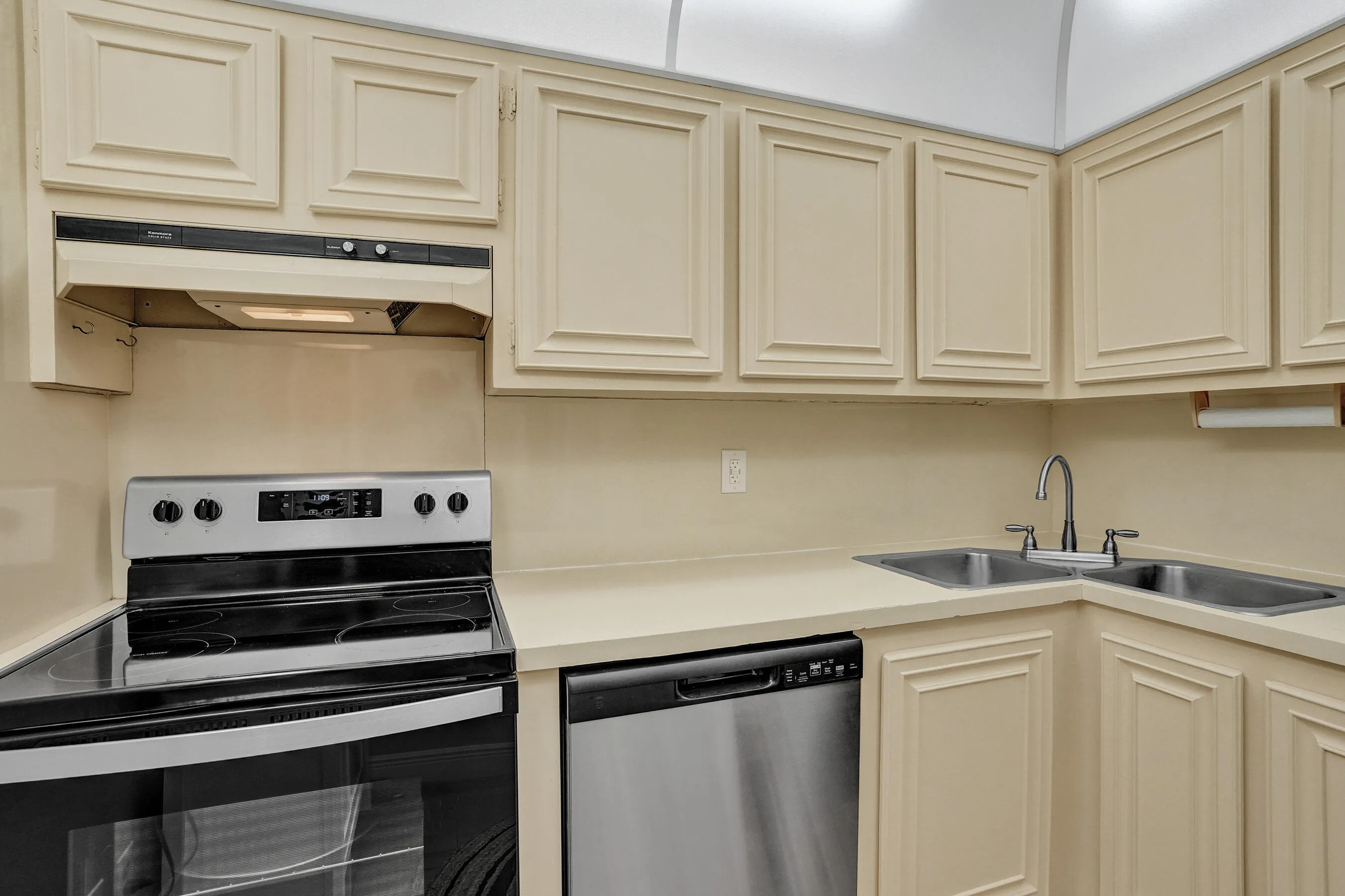 1009 N OCEAN Boulevard #507
