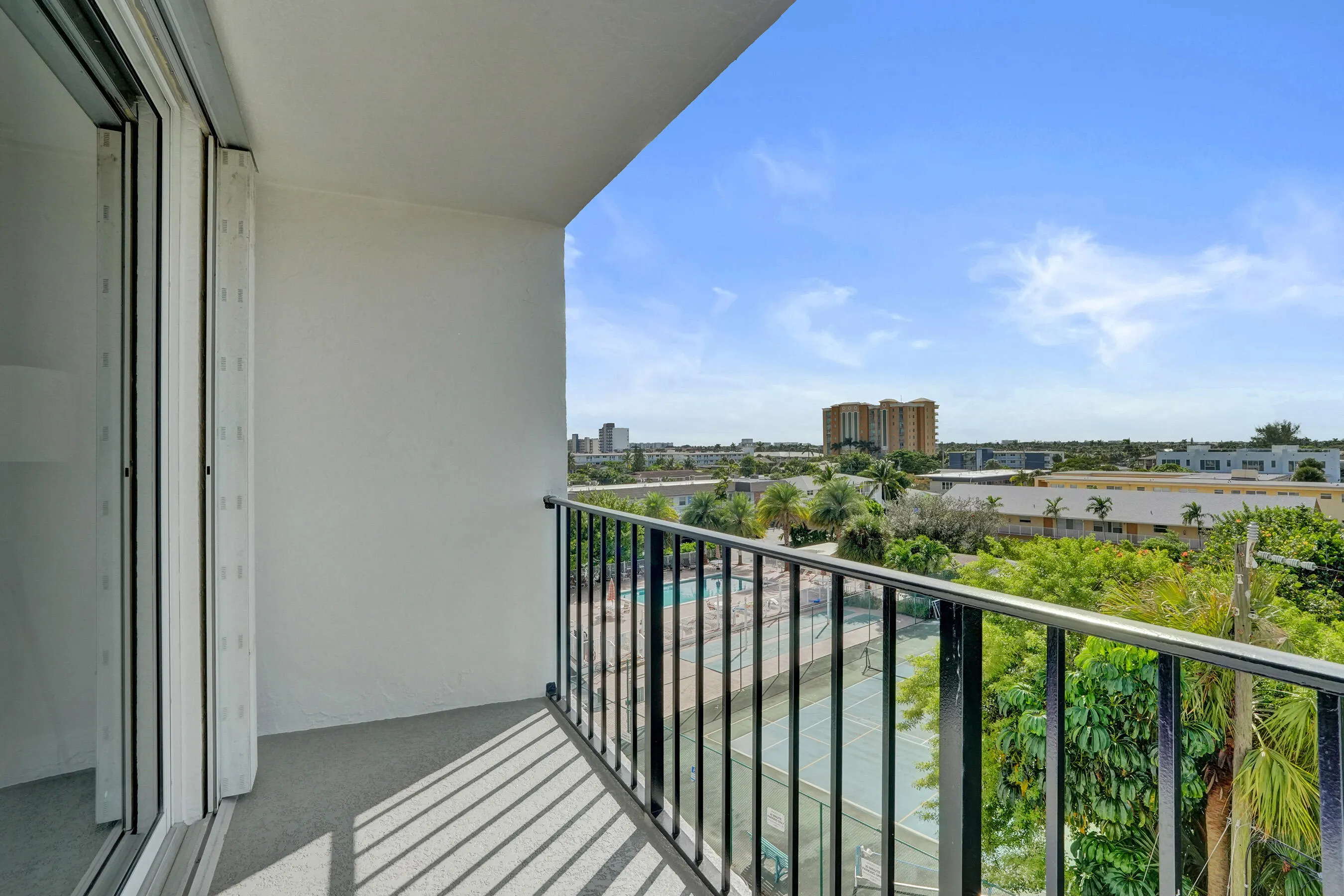 1009 N OCEAN Boulevard #507