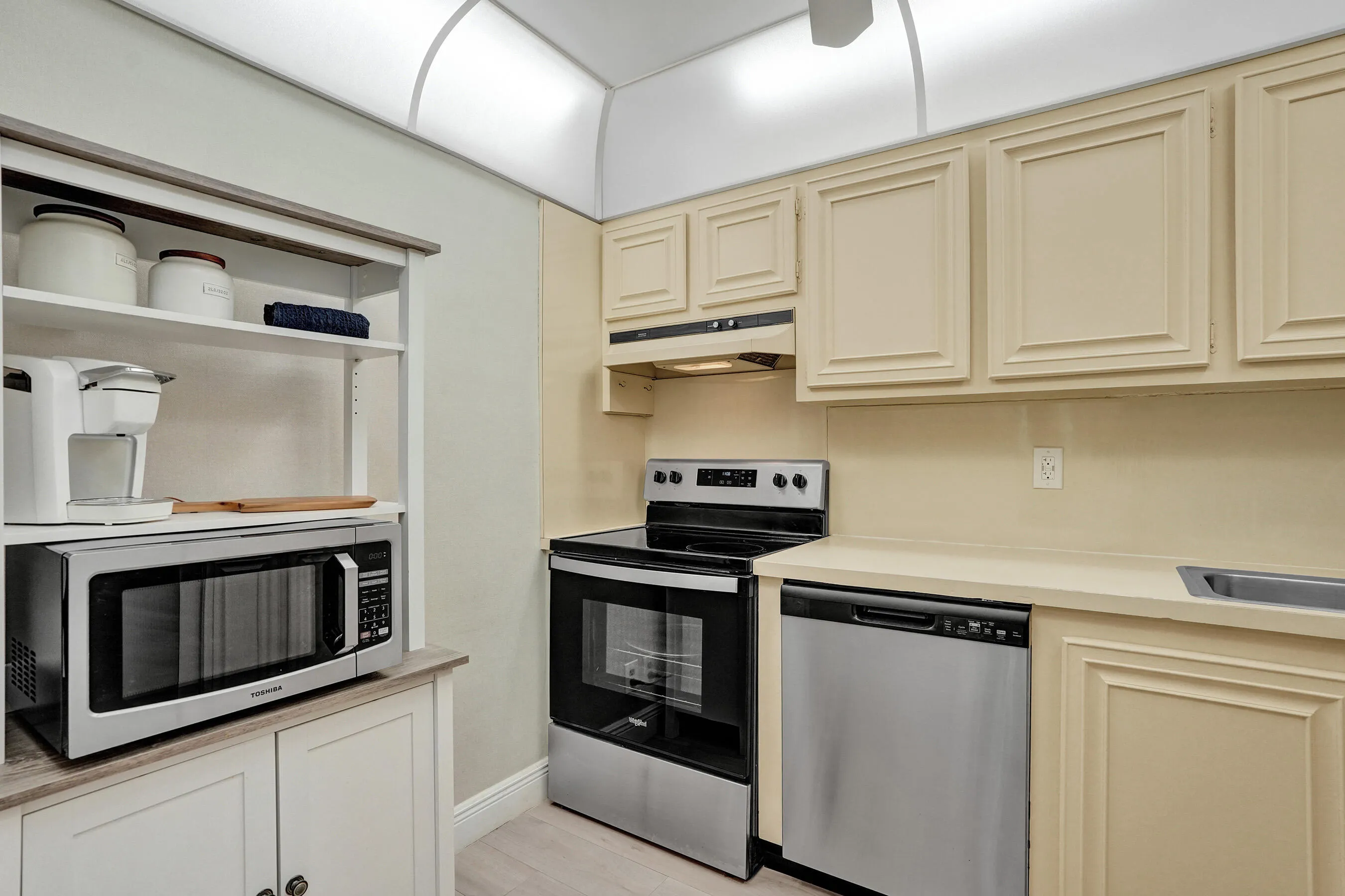 1009 N OCEAN Boulevard #507