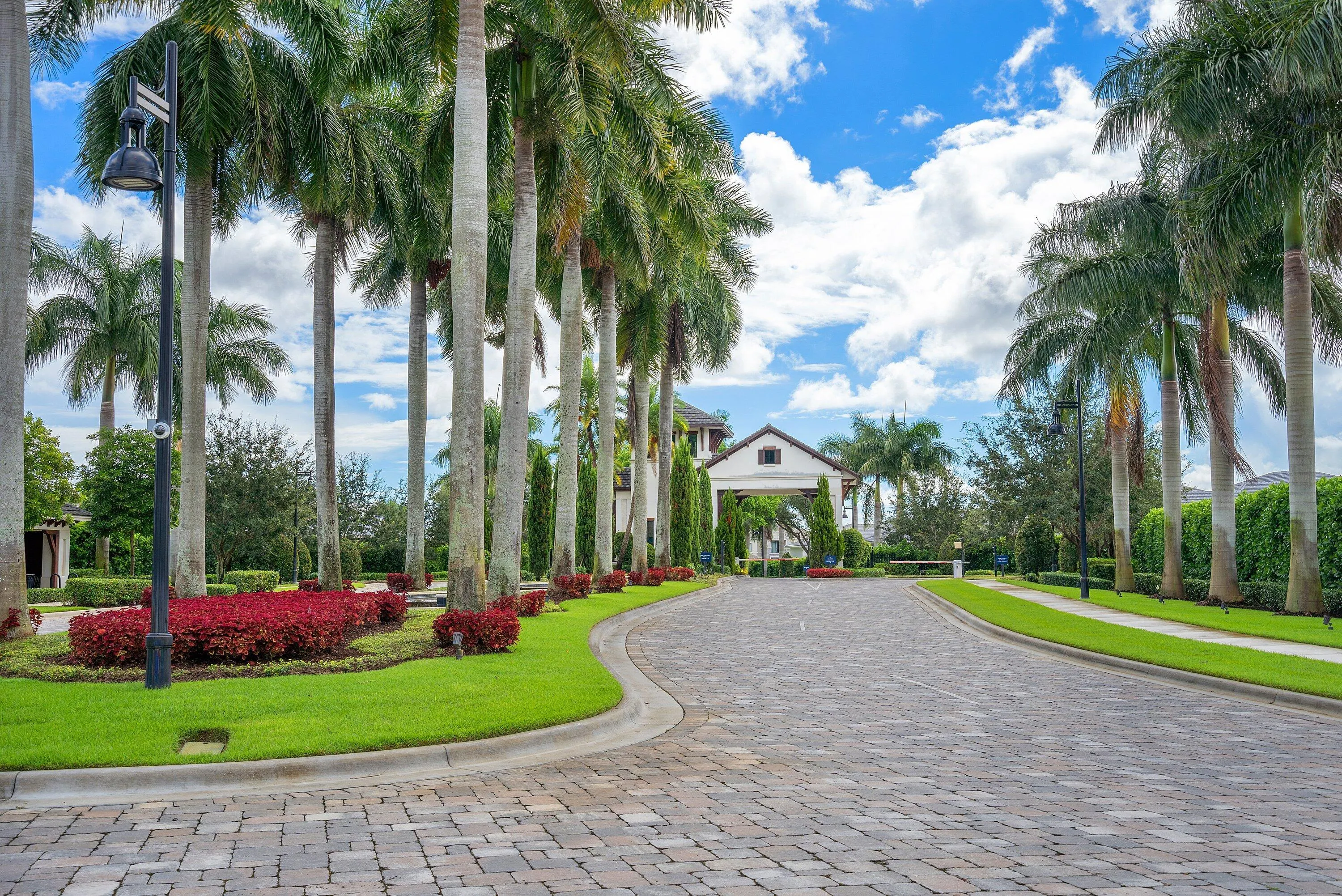 2531 NW 75th Street