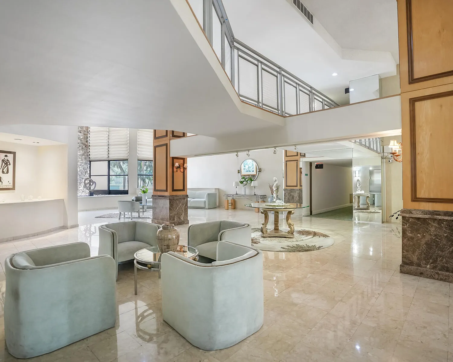 600 PARKVIEW Drive #703