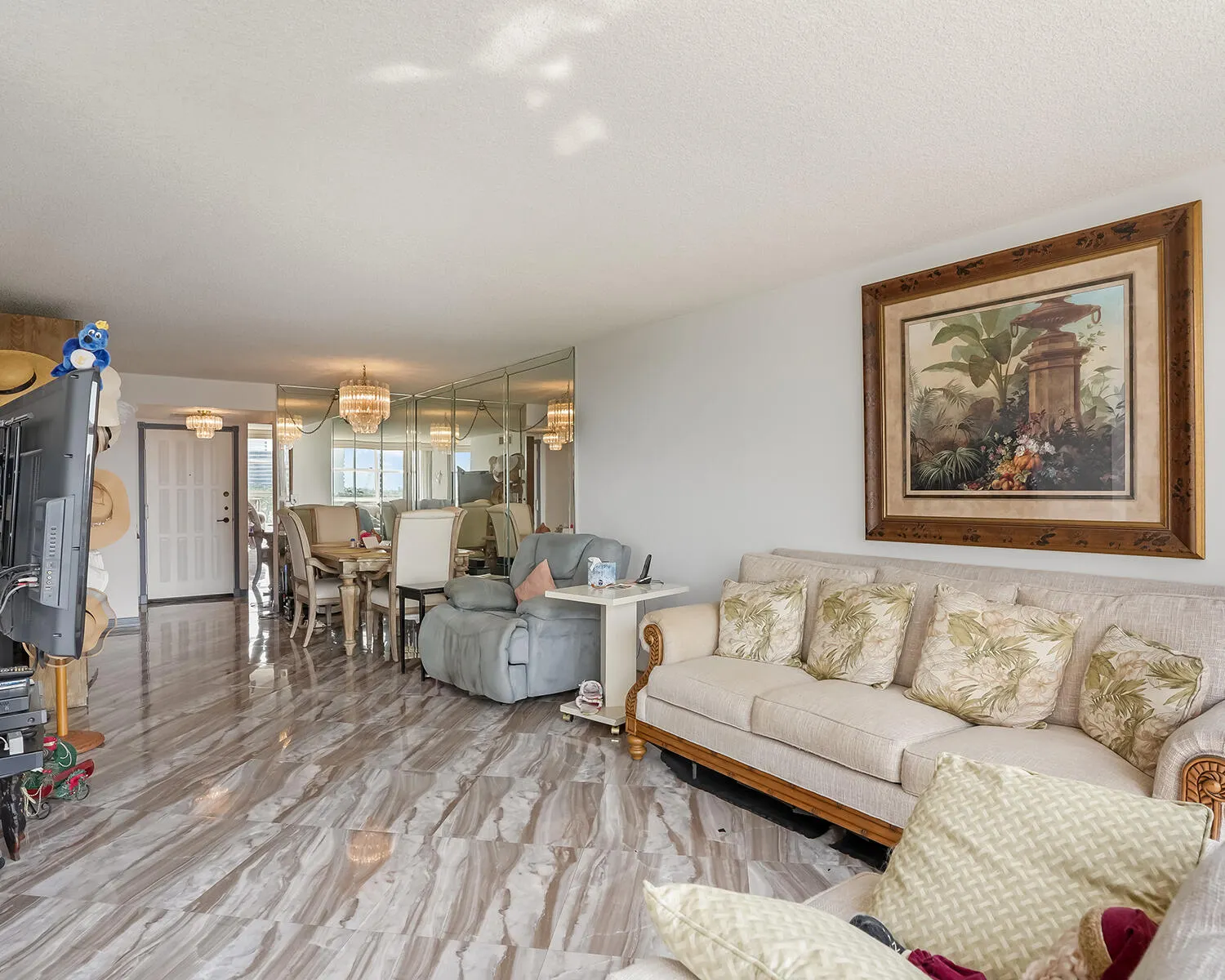 600 PARKVIEW Drive #703