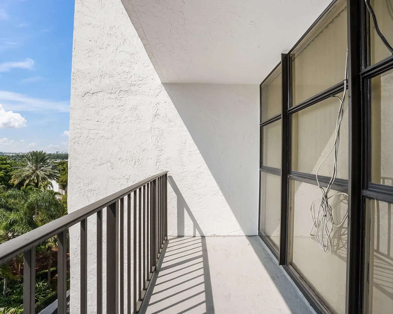 600 PARKVIEW Drive #703