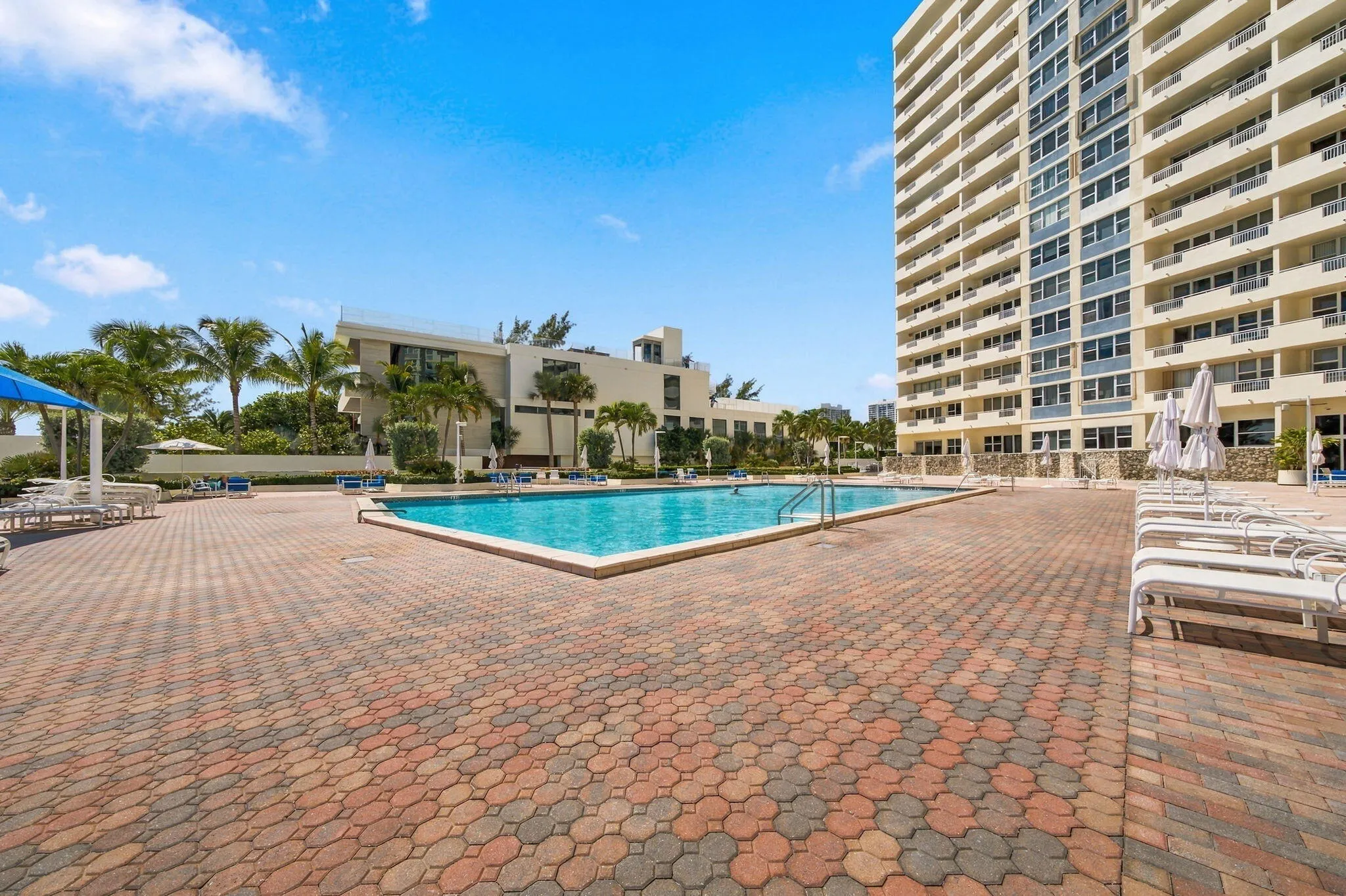3180 S Ocean Drive #304