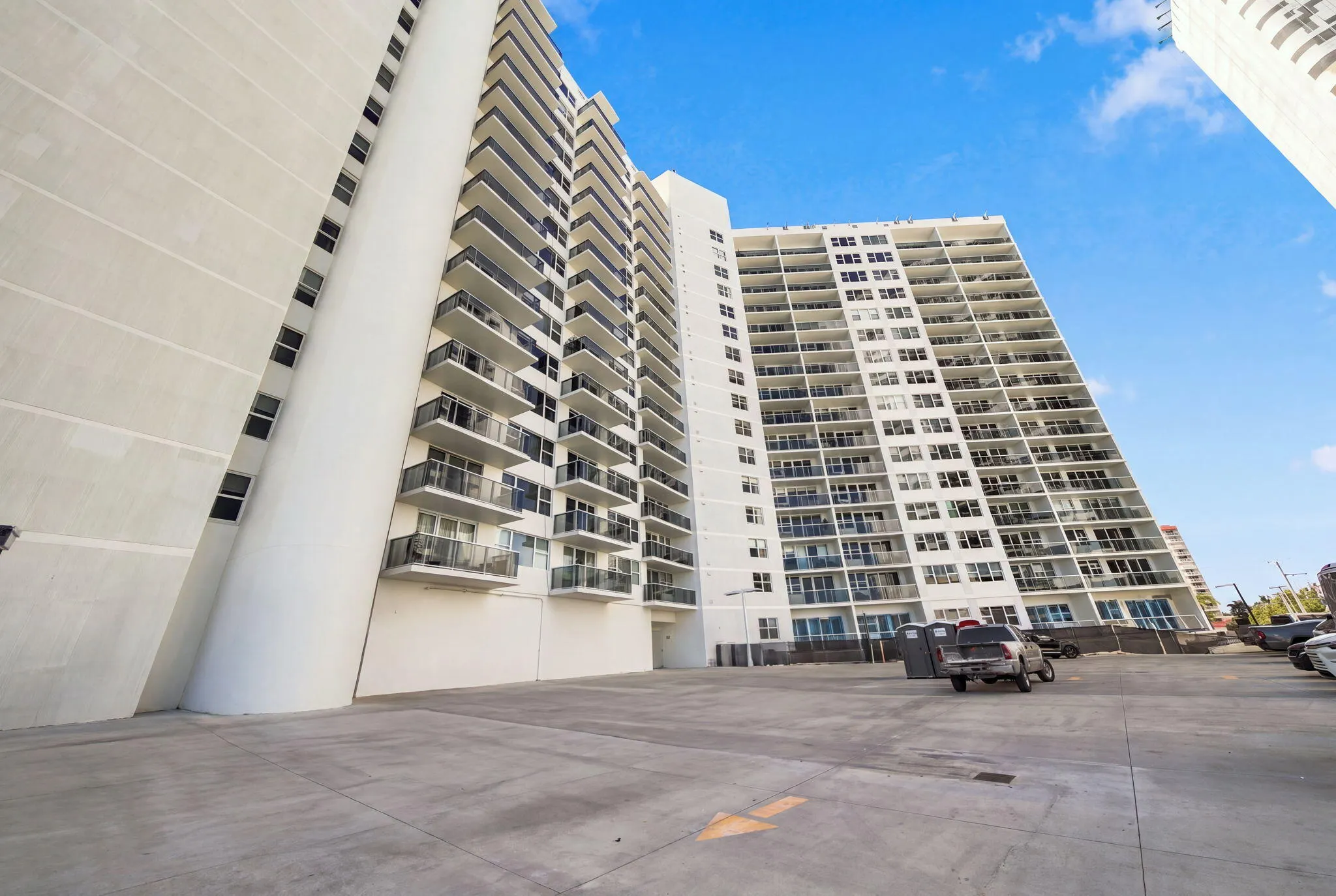 3180 S Ocean Drive #304
