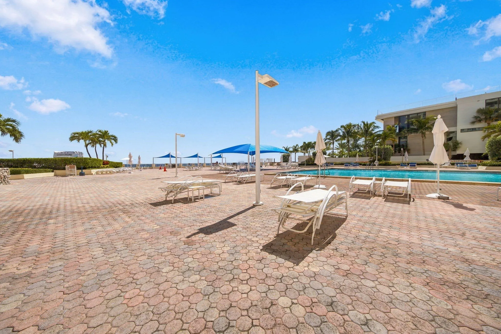 3180 S Ocean Drive #304