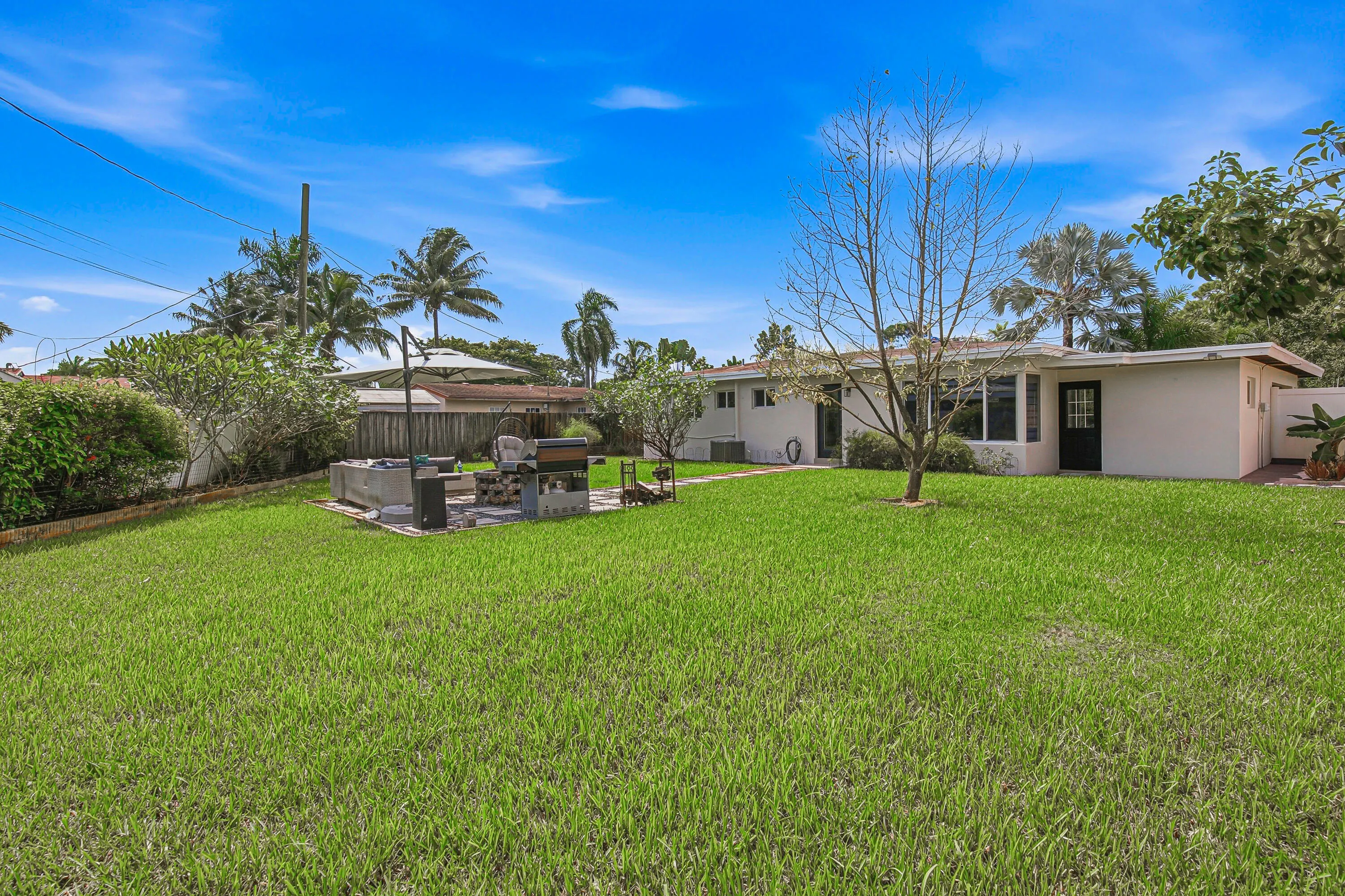 1530 SW 25TH Avenue