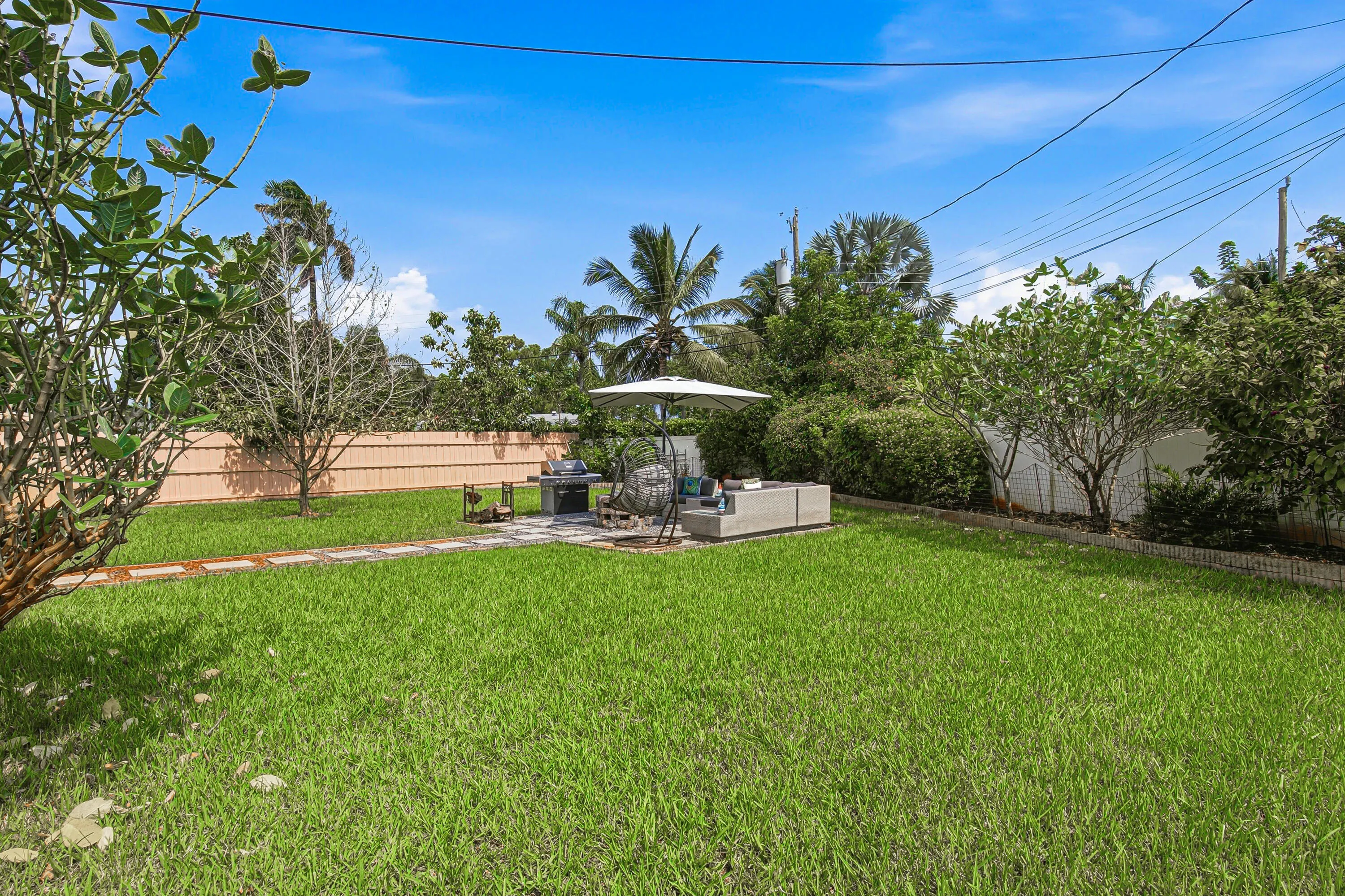 1530 SW 25TH Avenue
