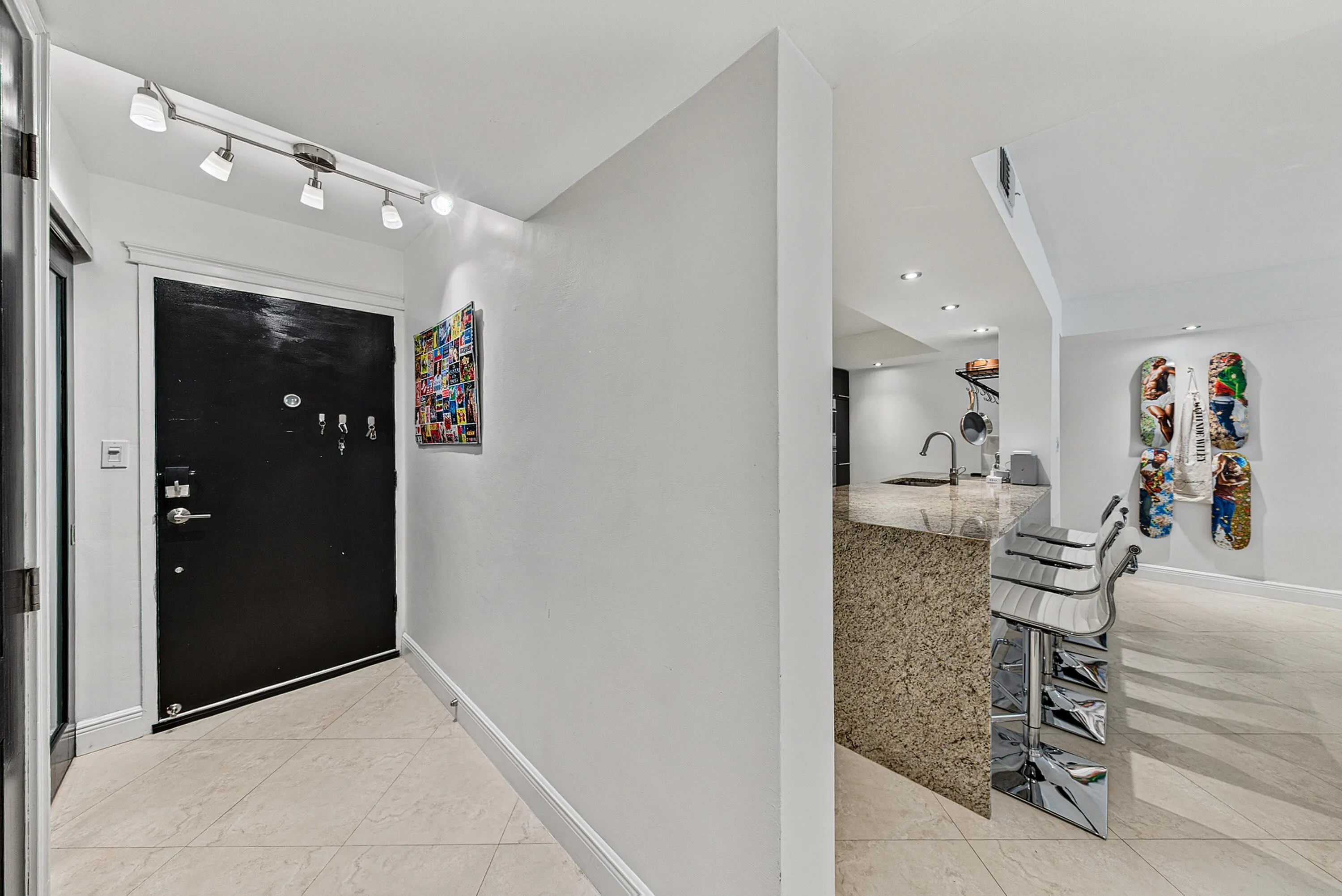 2900 NE 30th Street #G1