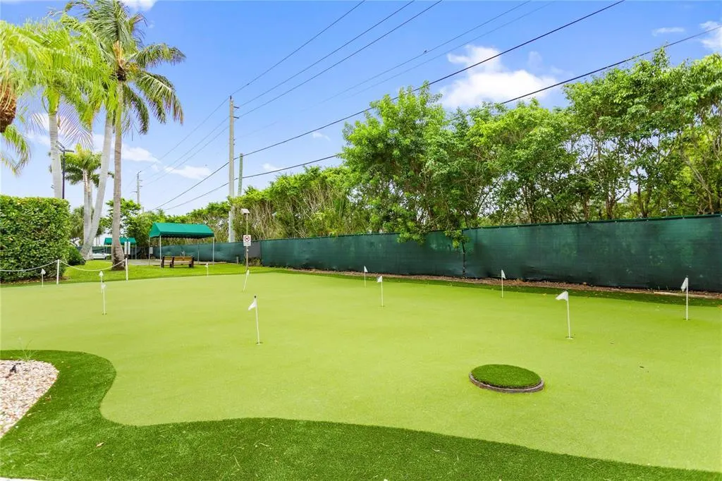 17 Royal Palm Way #6010