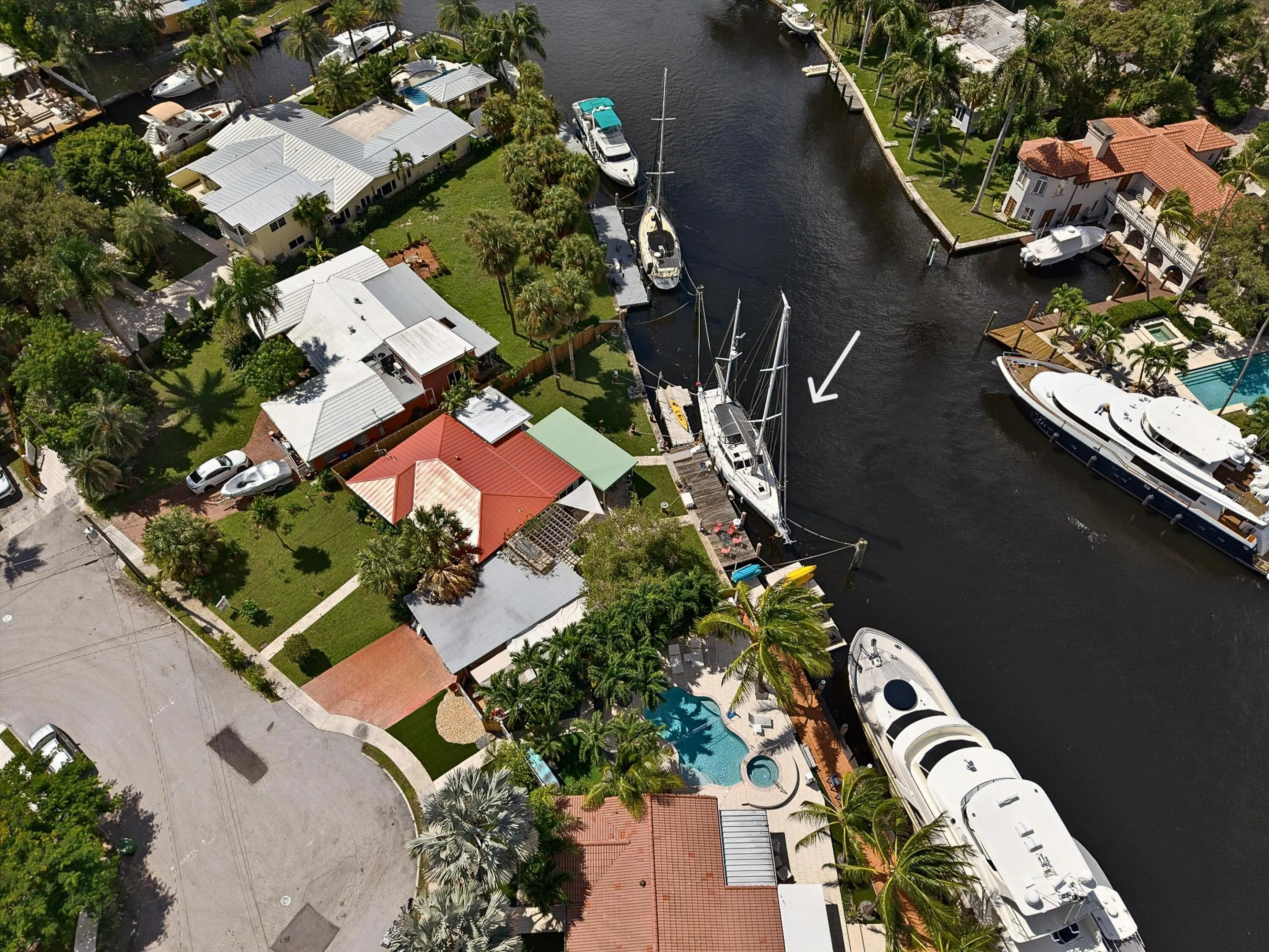 1333 CITRUS Isle