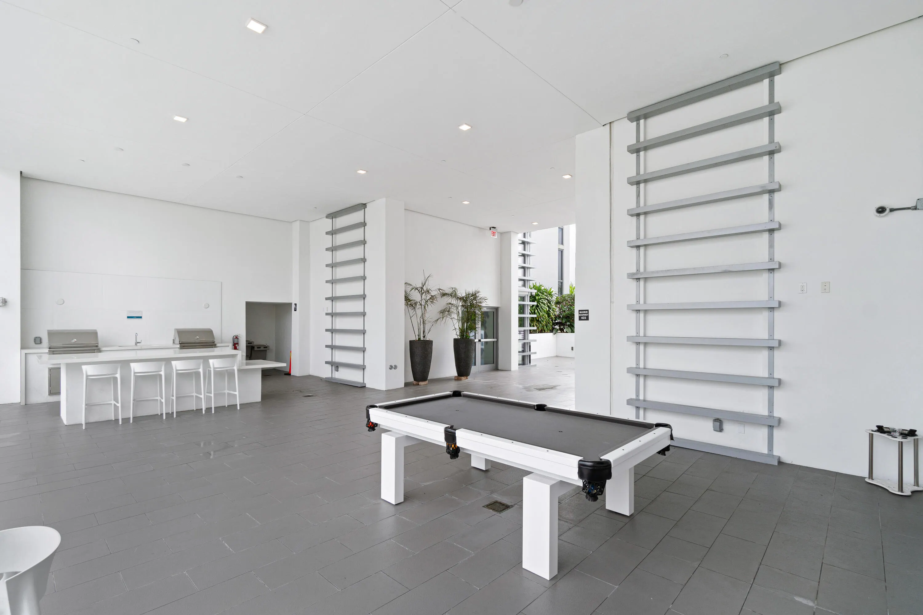111 SE 1st Avenue #416