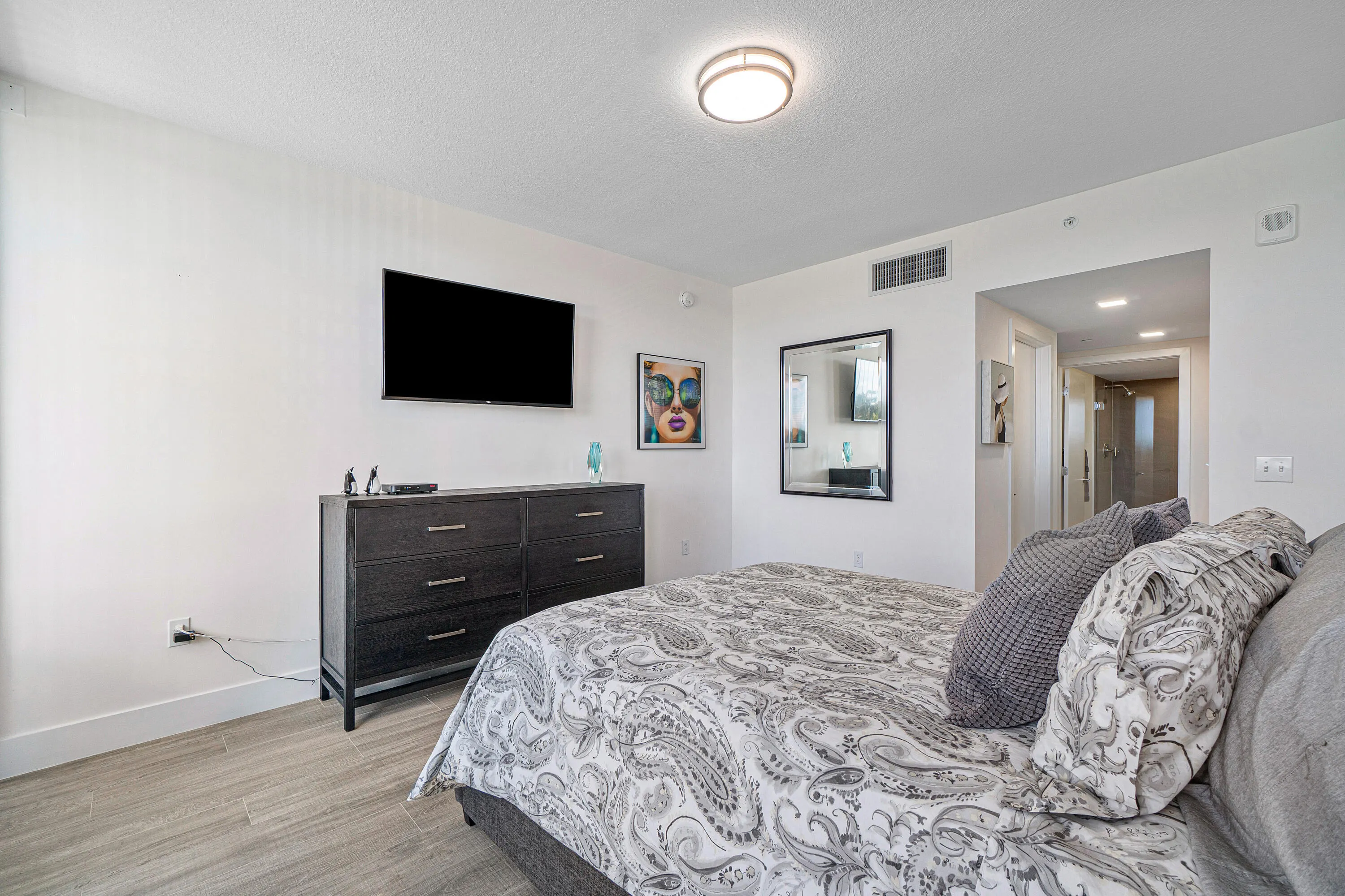 111 SE 1st Avenue #416
