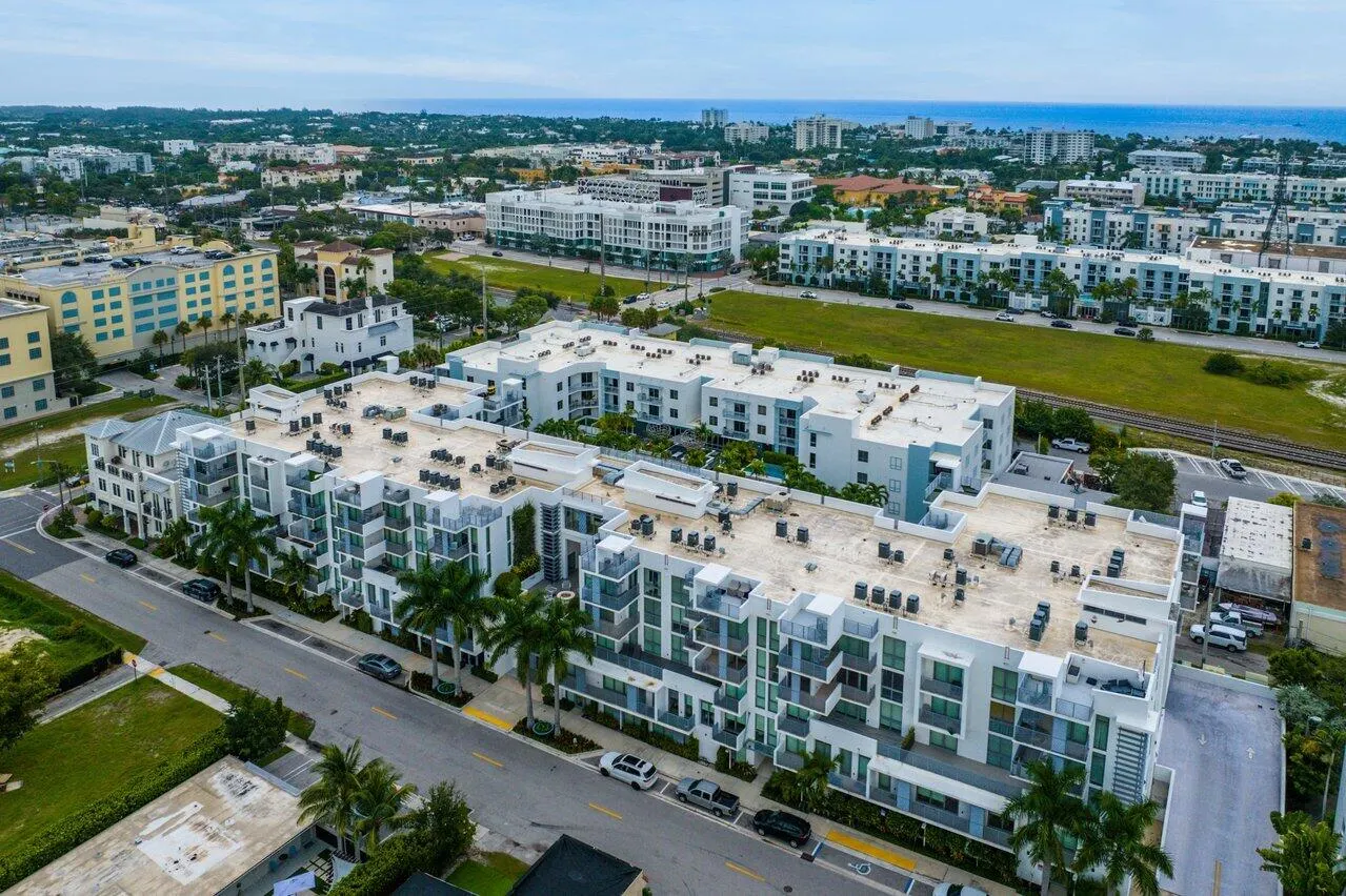 111 SE 1ST Avenue #416