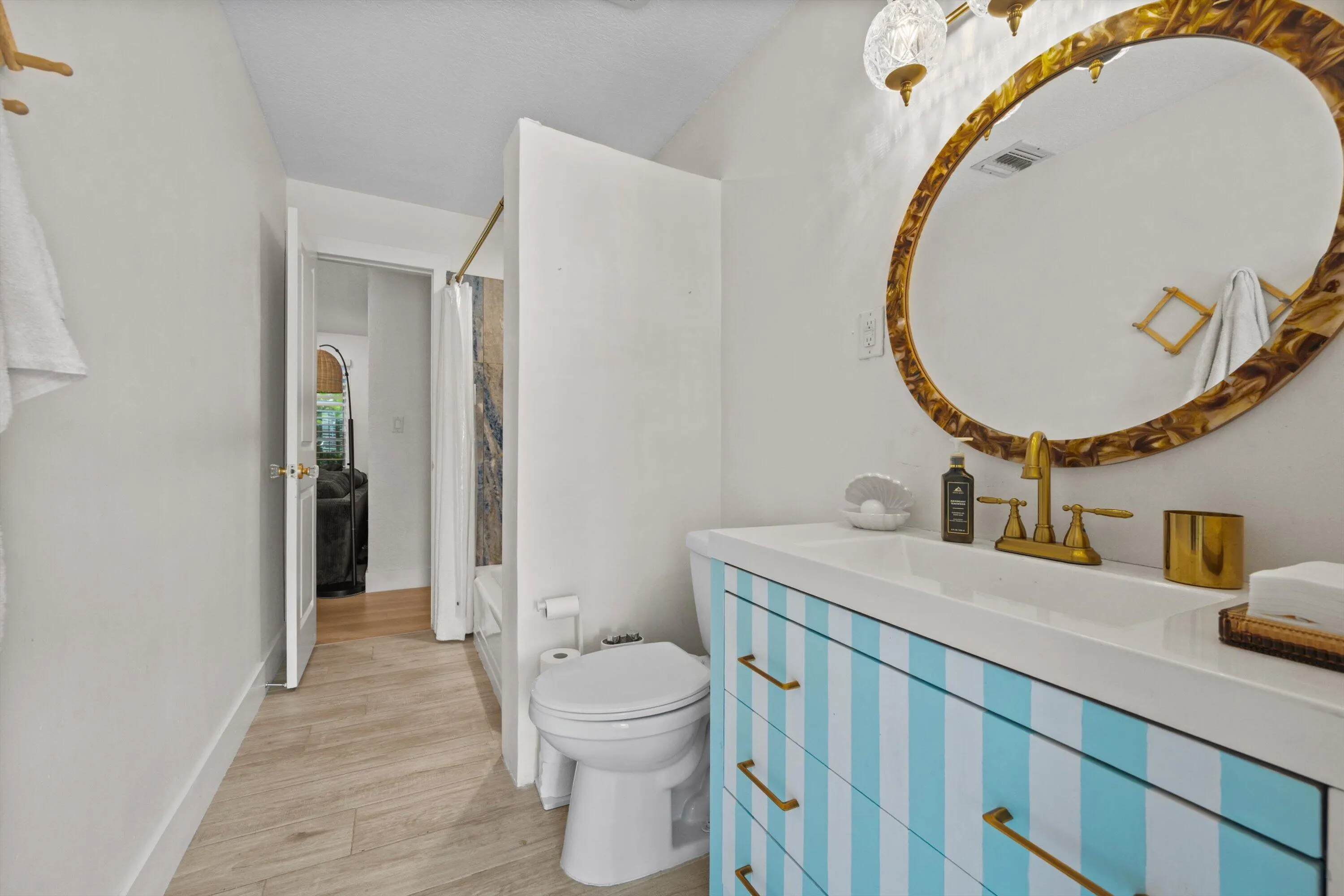 160 SE 9TH Street