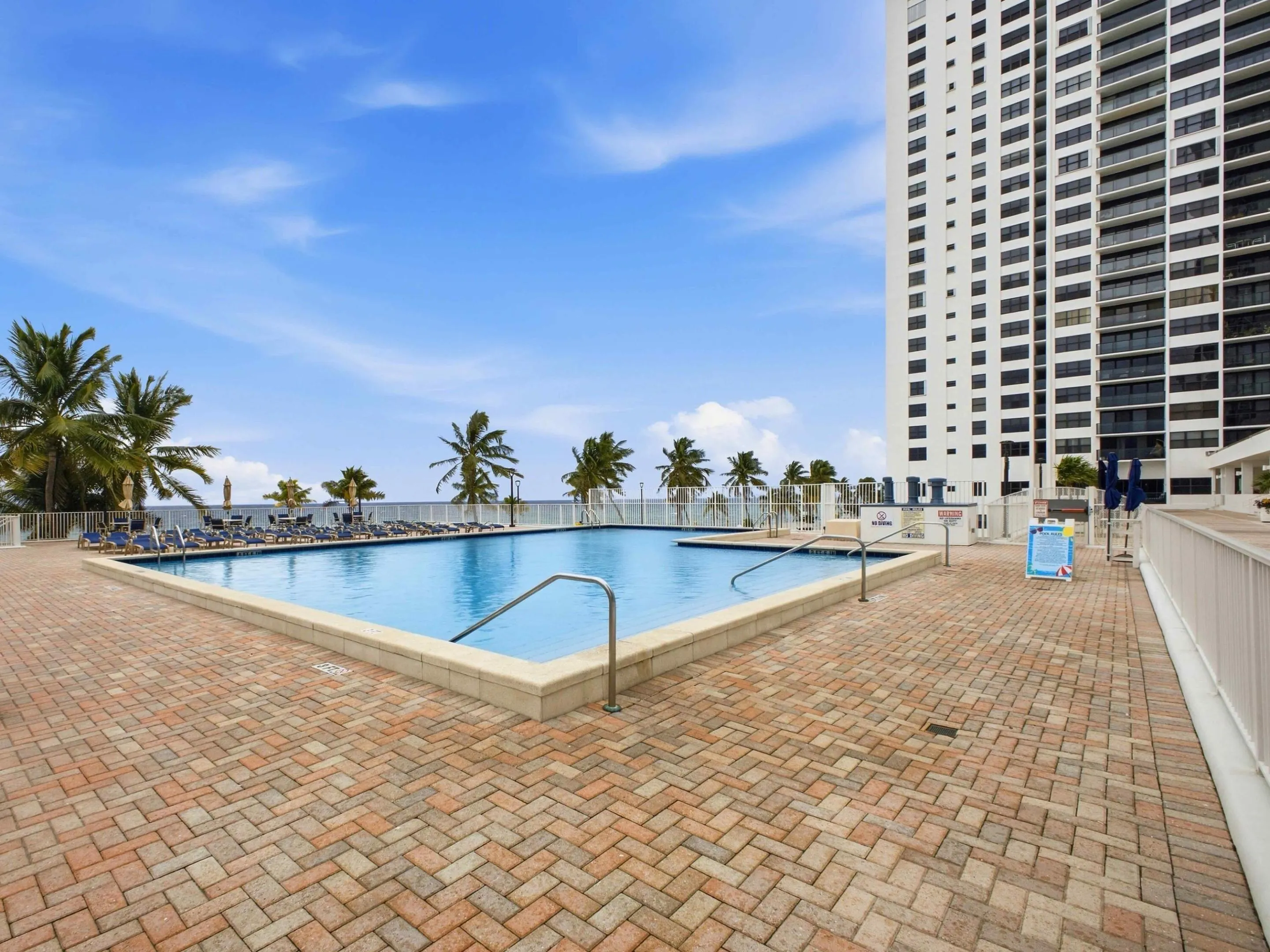 2101 S OCEAN #202