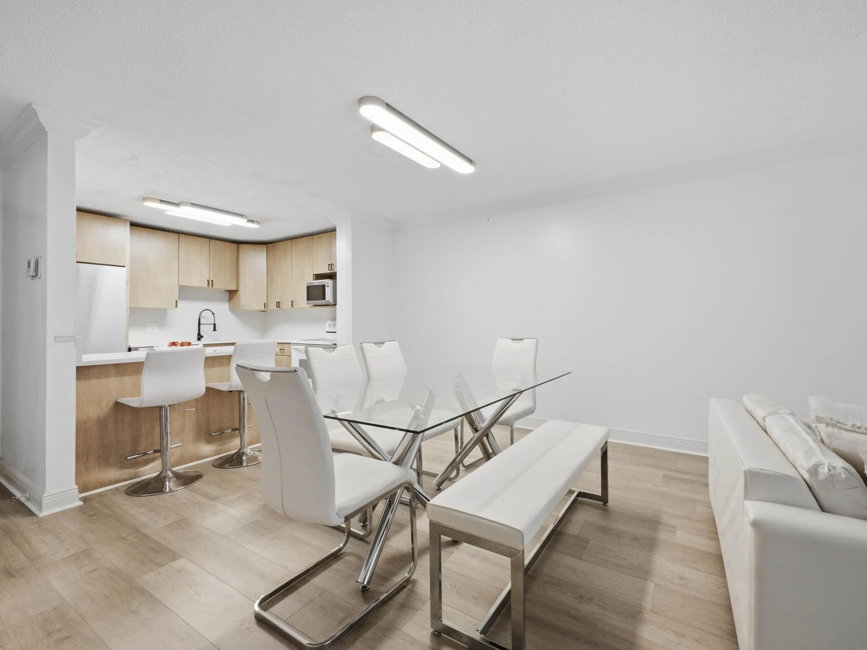 2101 S OCEAN #202