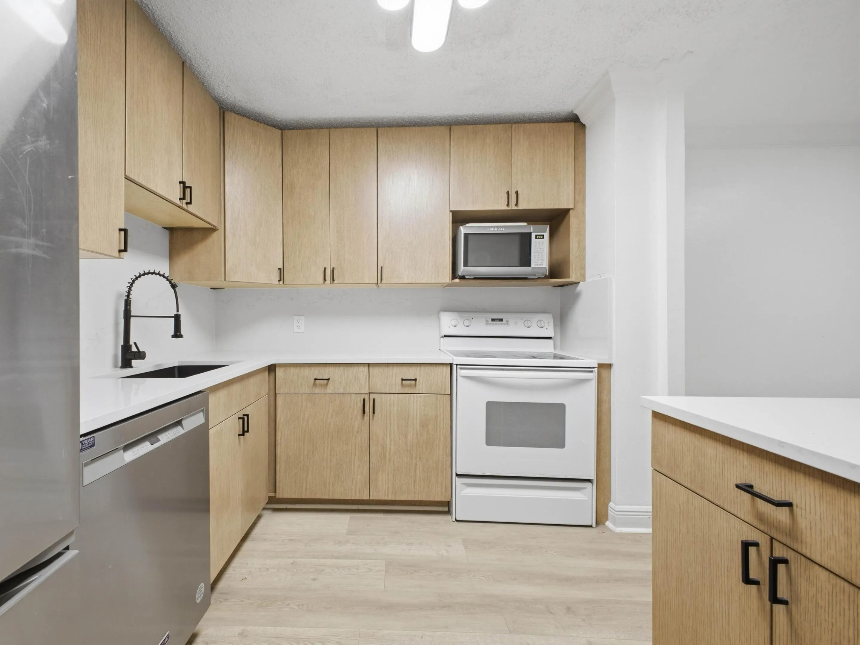 2101 S OCEAN #202