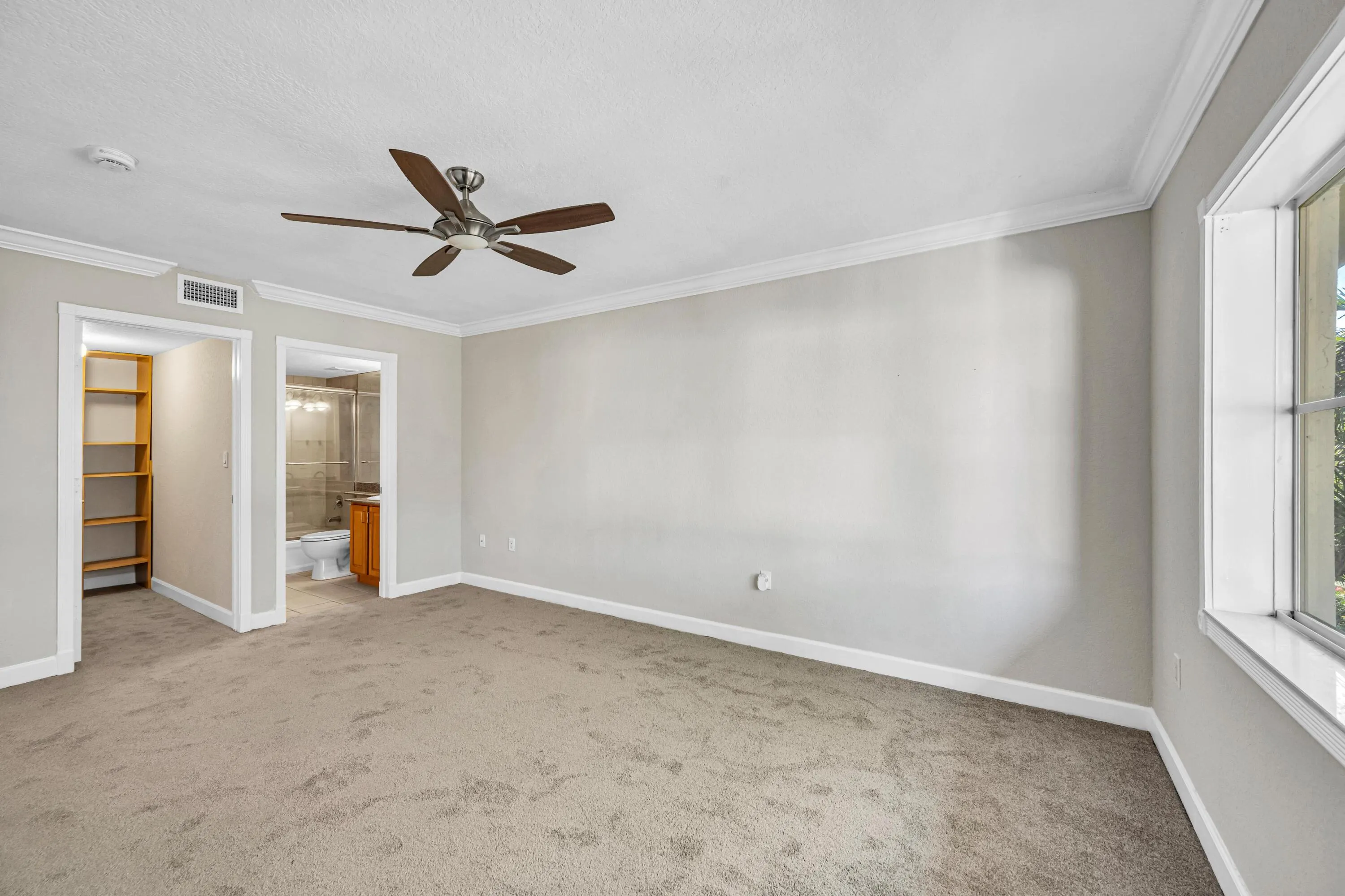 151 NE 16th Avenue #369