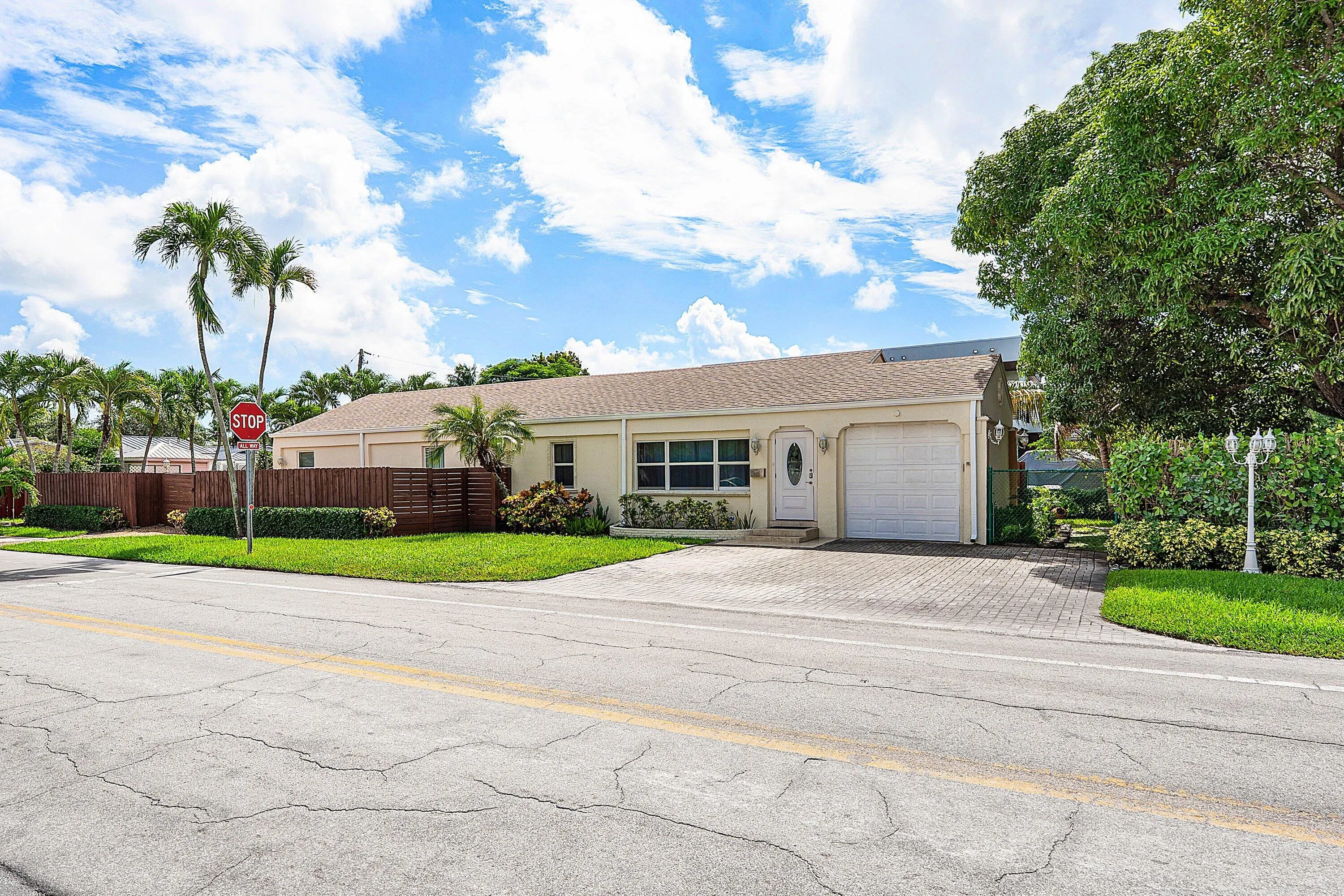 800 NE 6TH Street #1