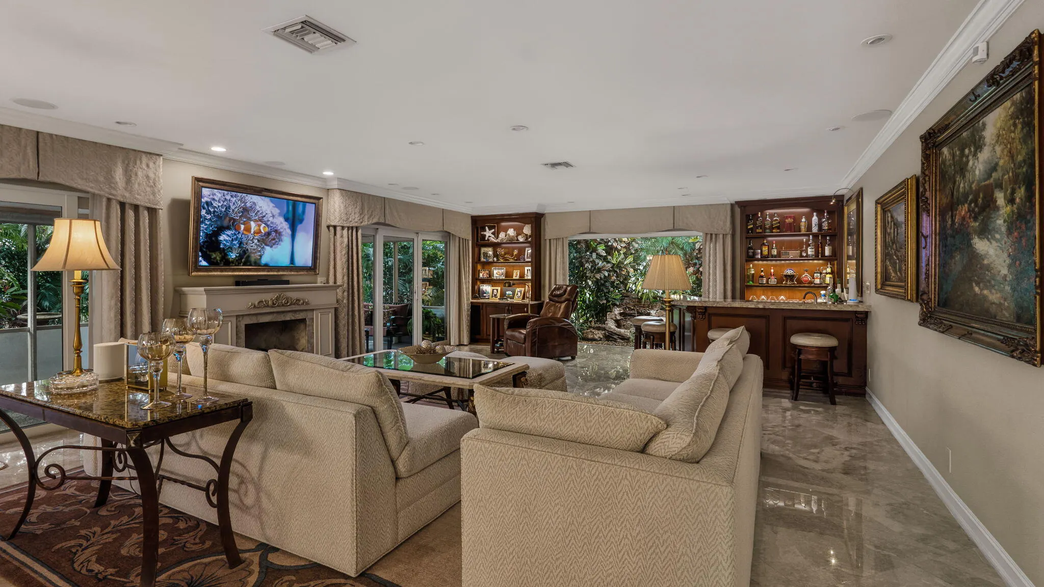 3745 OAKS CLUBHOUSE Drive #V-8