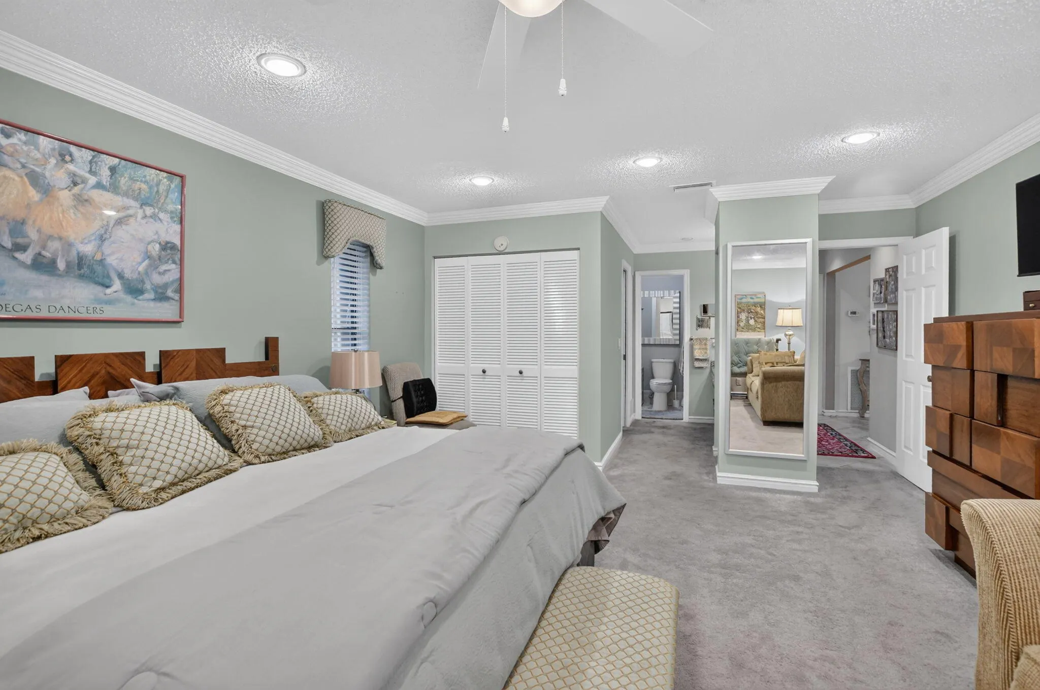 22233 LARKSPUR Trail