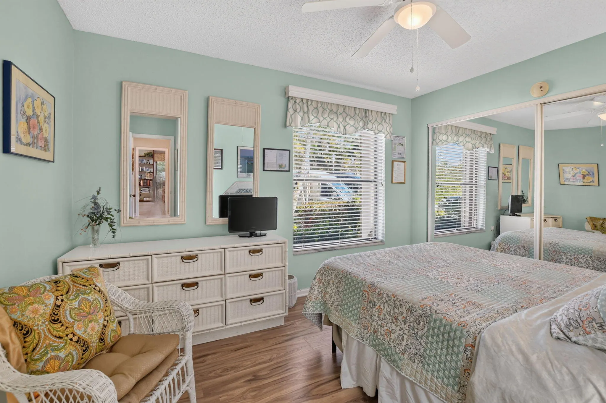 22233 LARKSPUR Trail