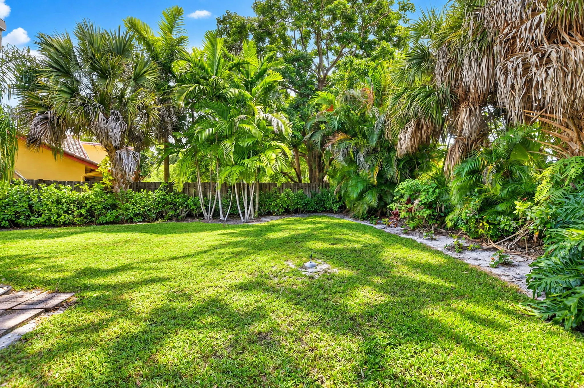 22233 LARKSPUR Trail