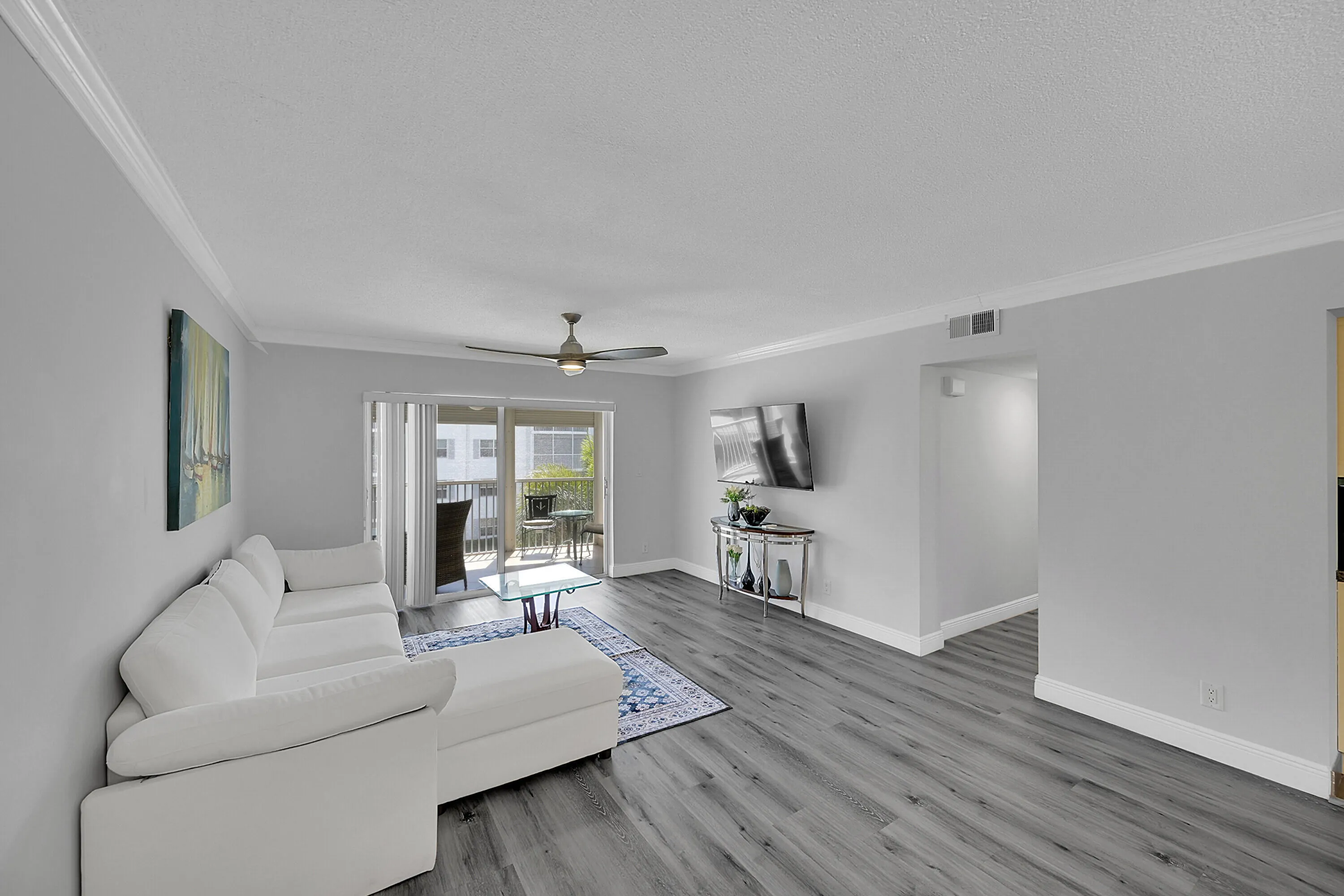 800 E Camino Real #305