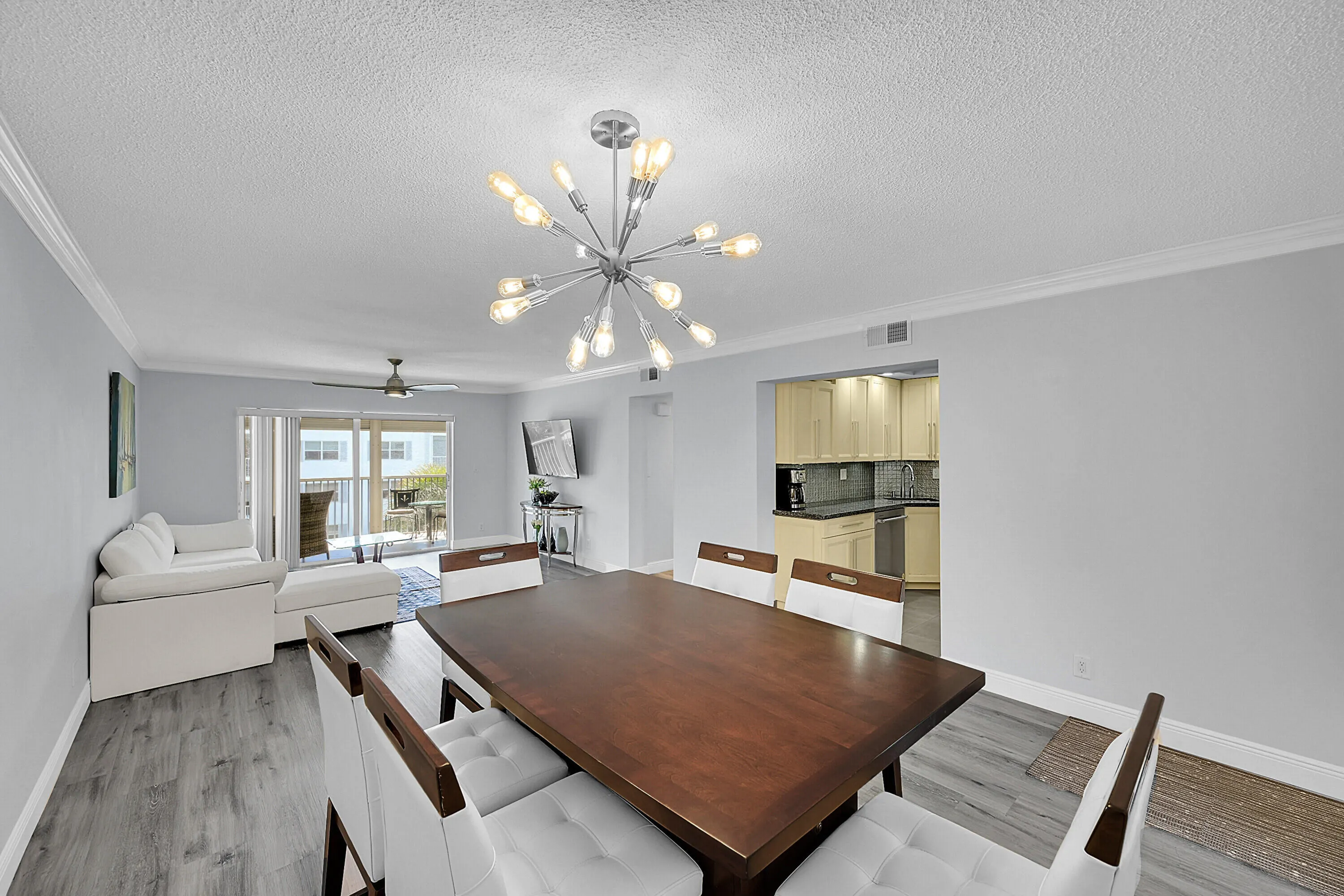 800 E Camino Real #305