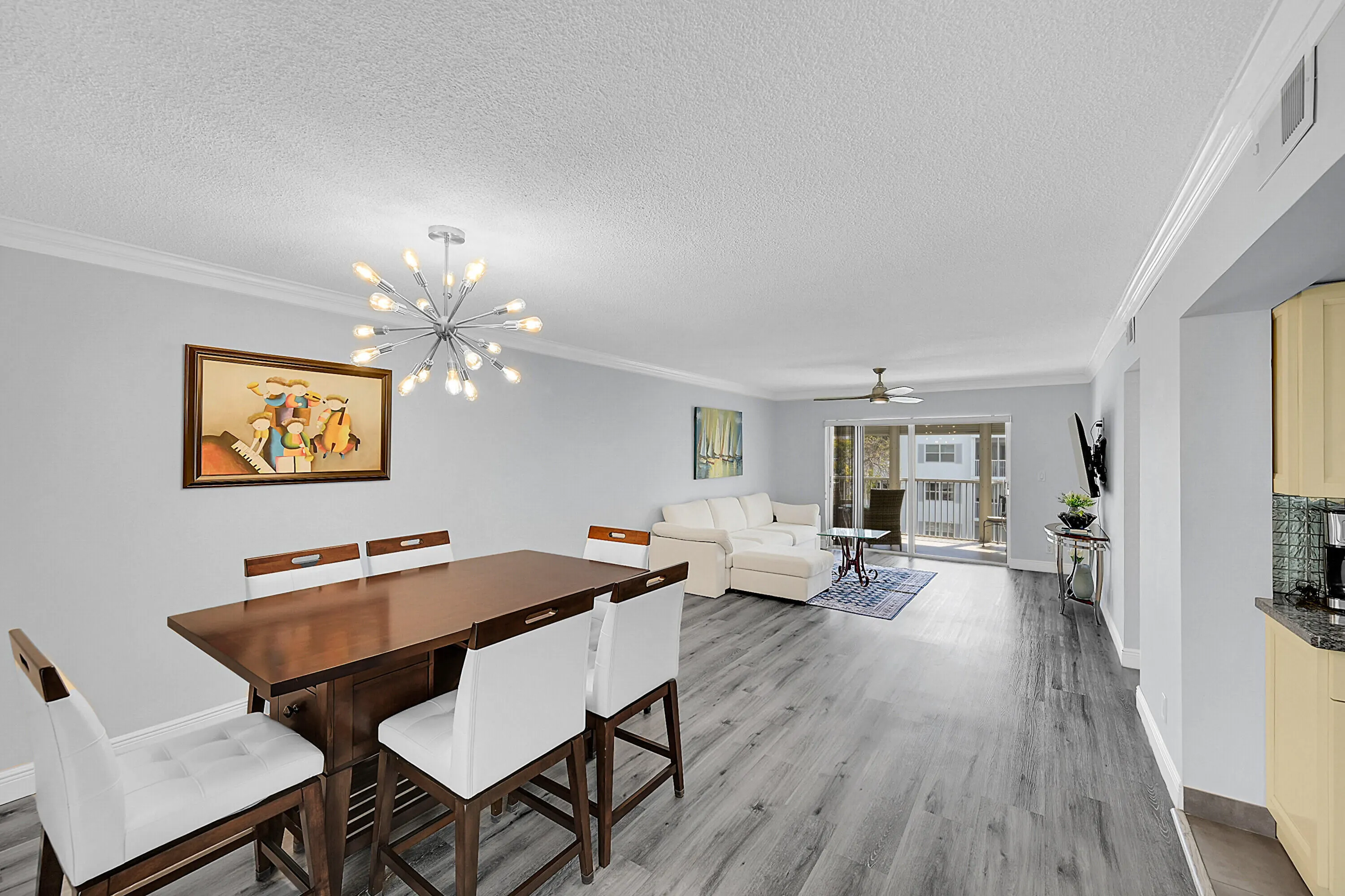 800 E Camino Real #305