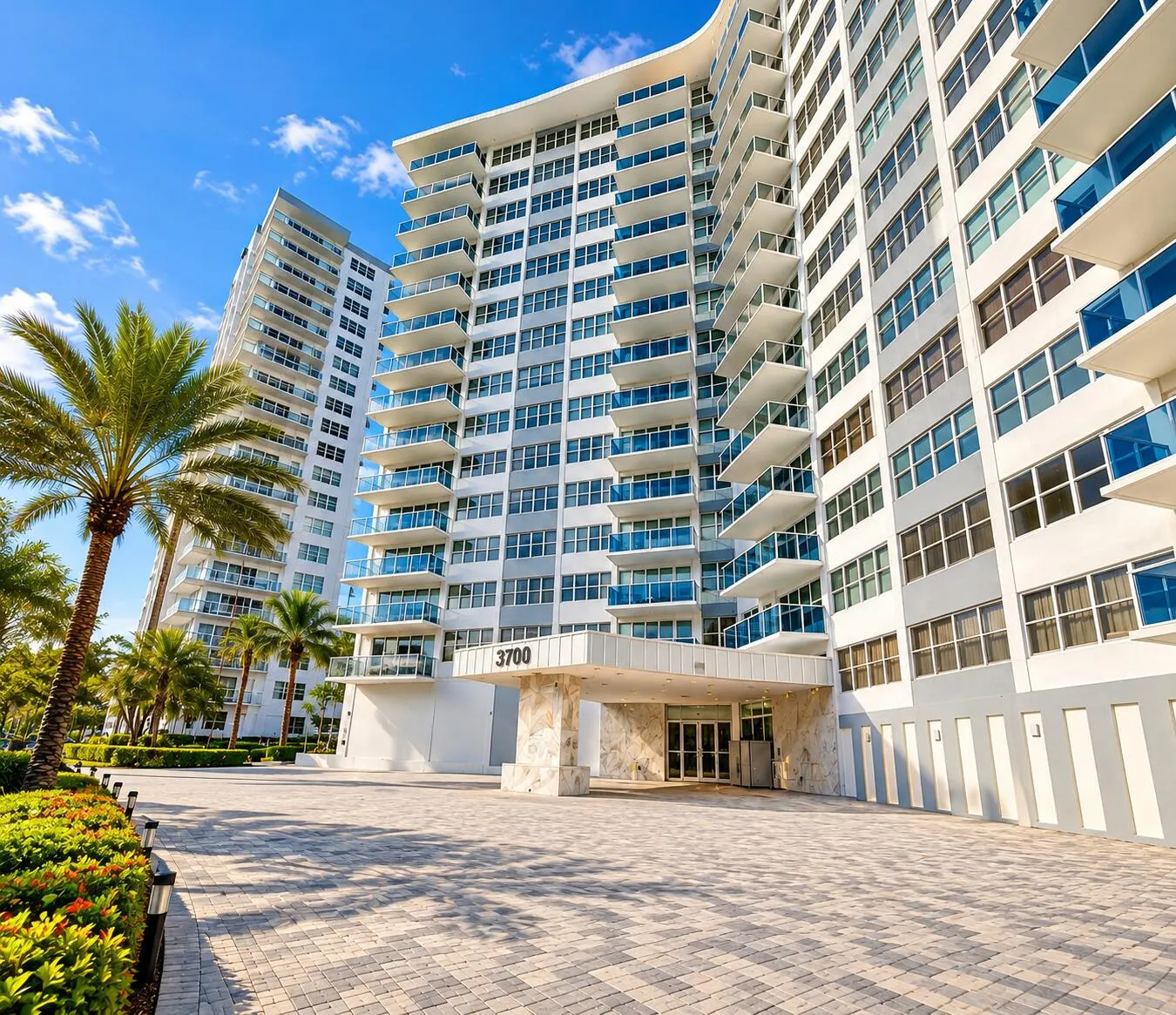 3700 GALT OCEAN Drive #712