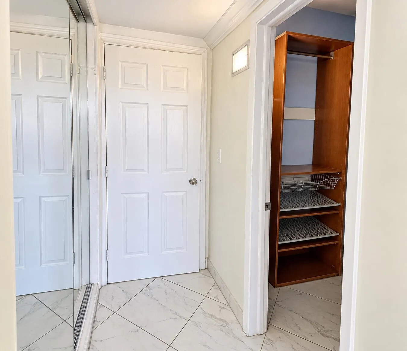 3700 GALT OCEAN Drive #712