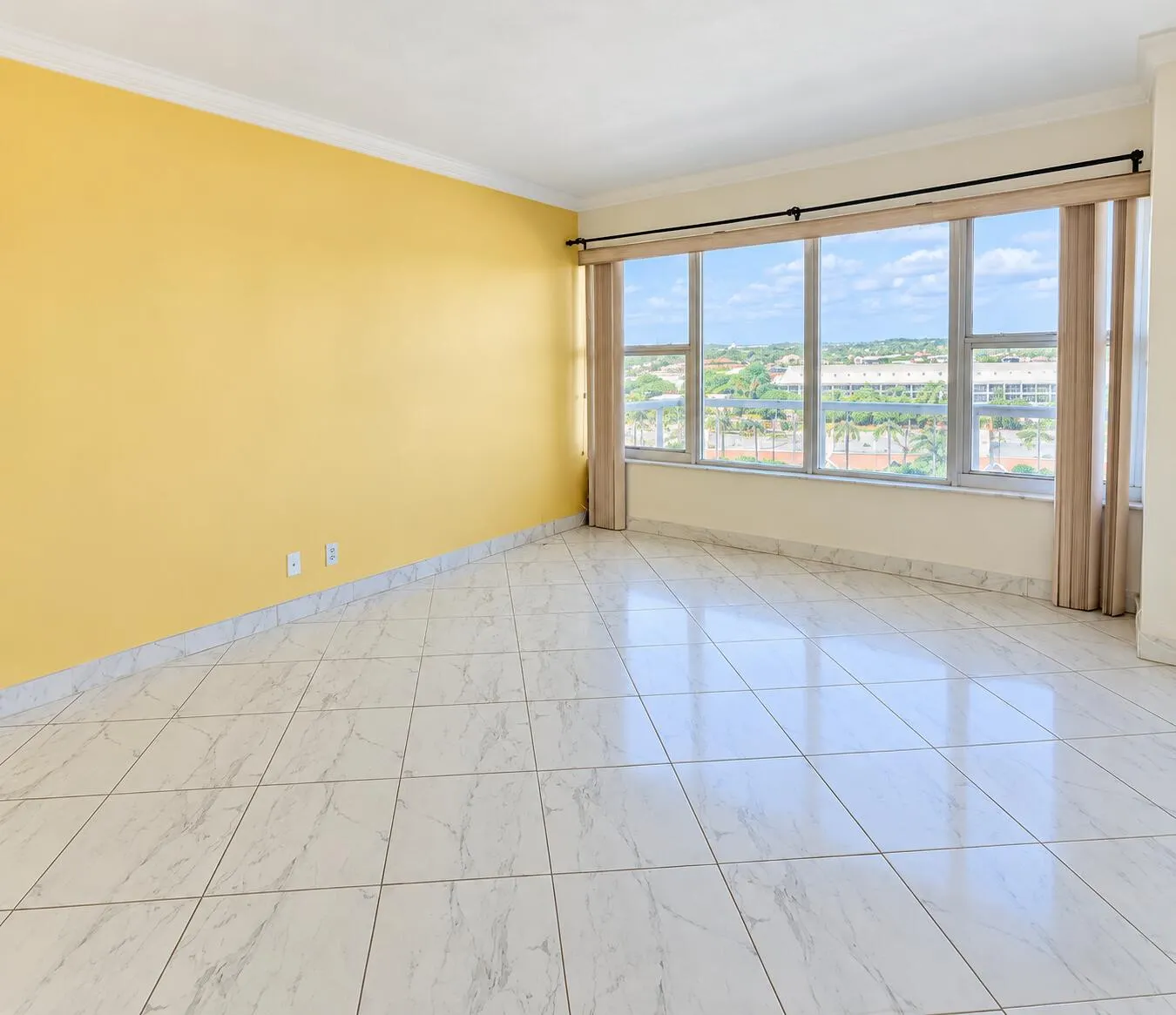 3700 GALT OCEAN Drive #712